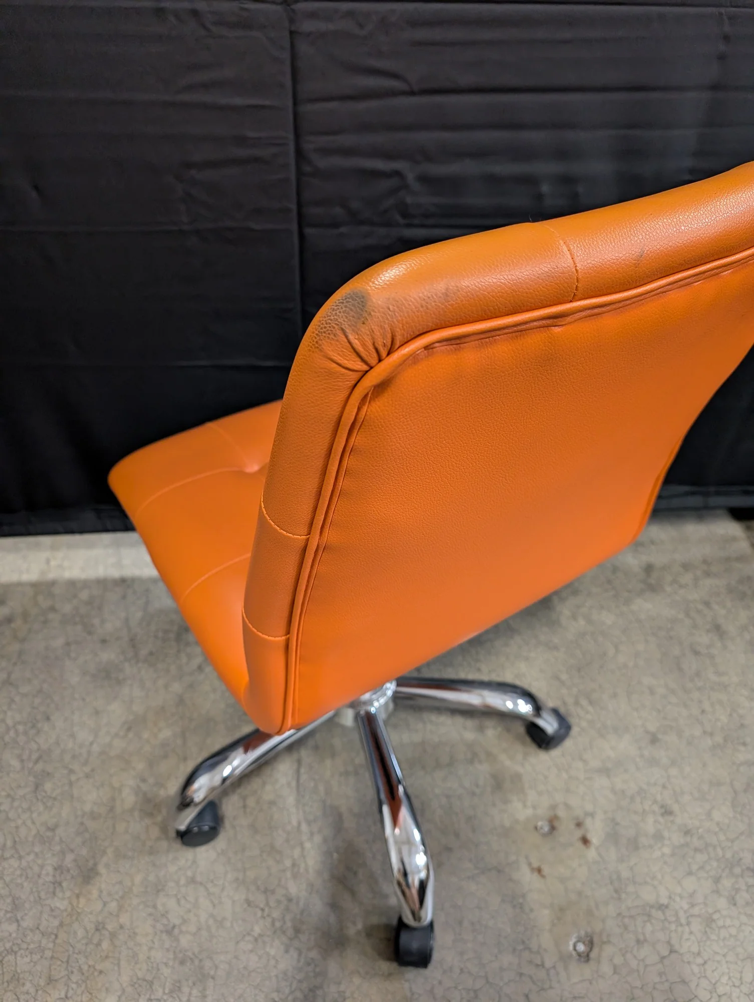 Modway Vibrant Orange Tufted Swivel Office Chair - Image 2