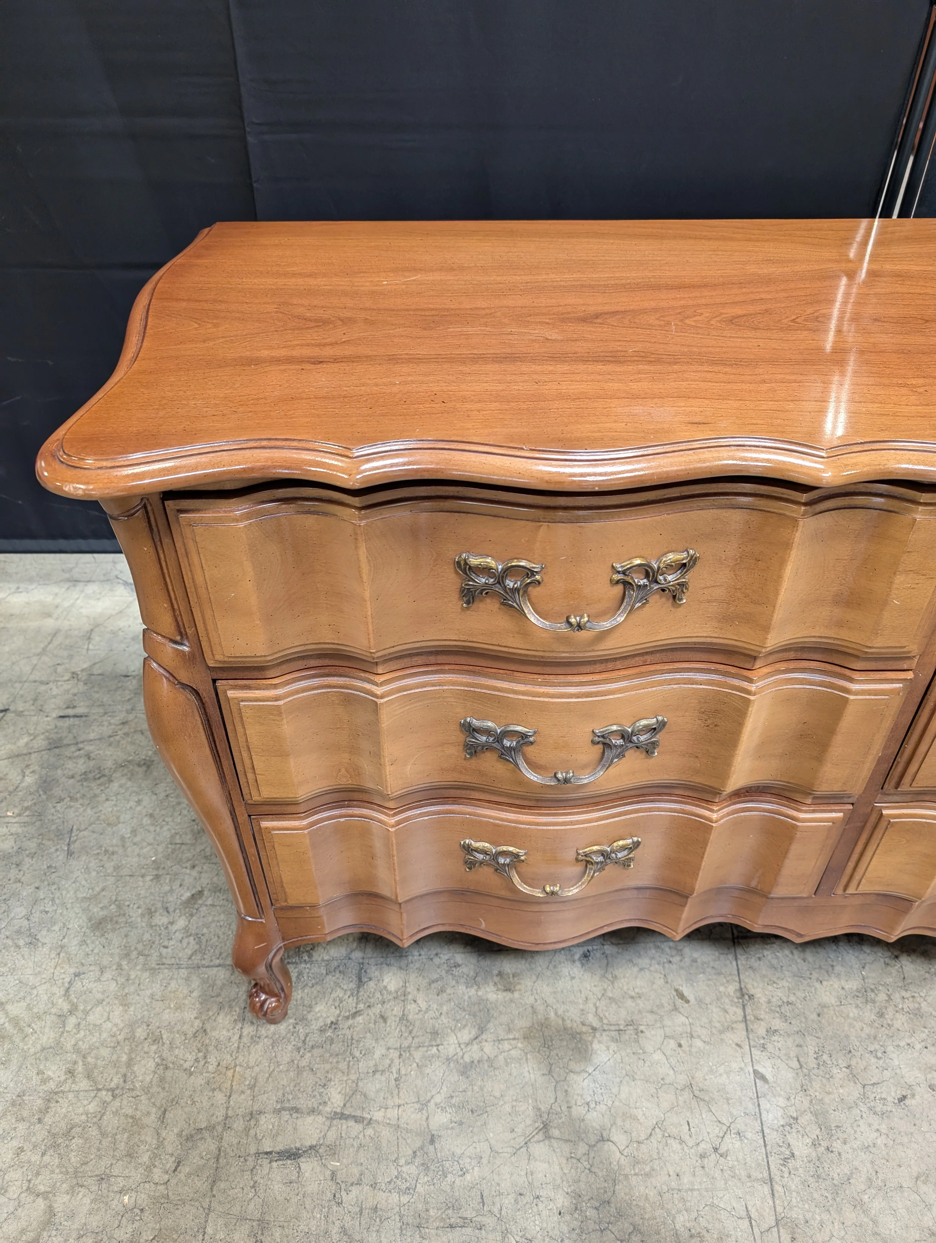 Vintage French Provincial Bombe Wood Dresser with Ornate Brass Hardware - Image 8