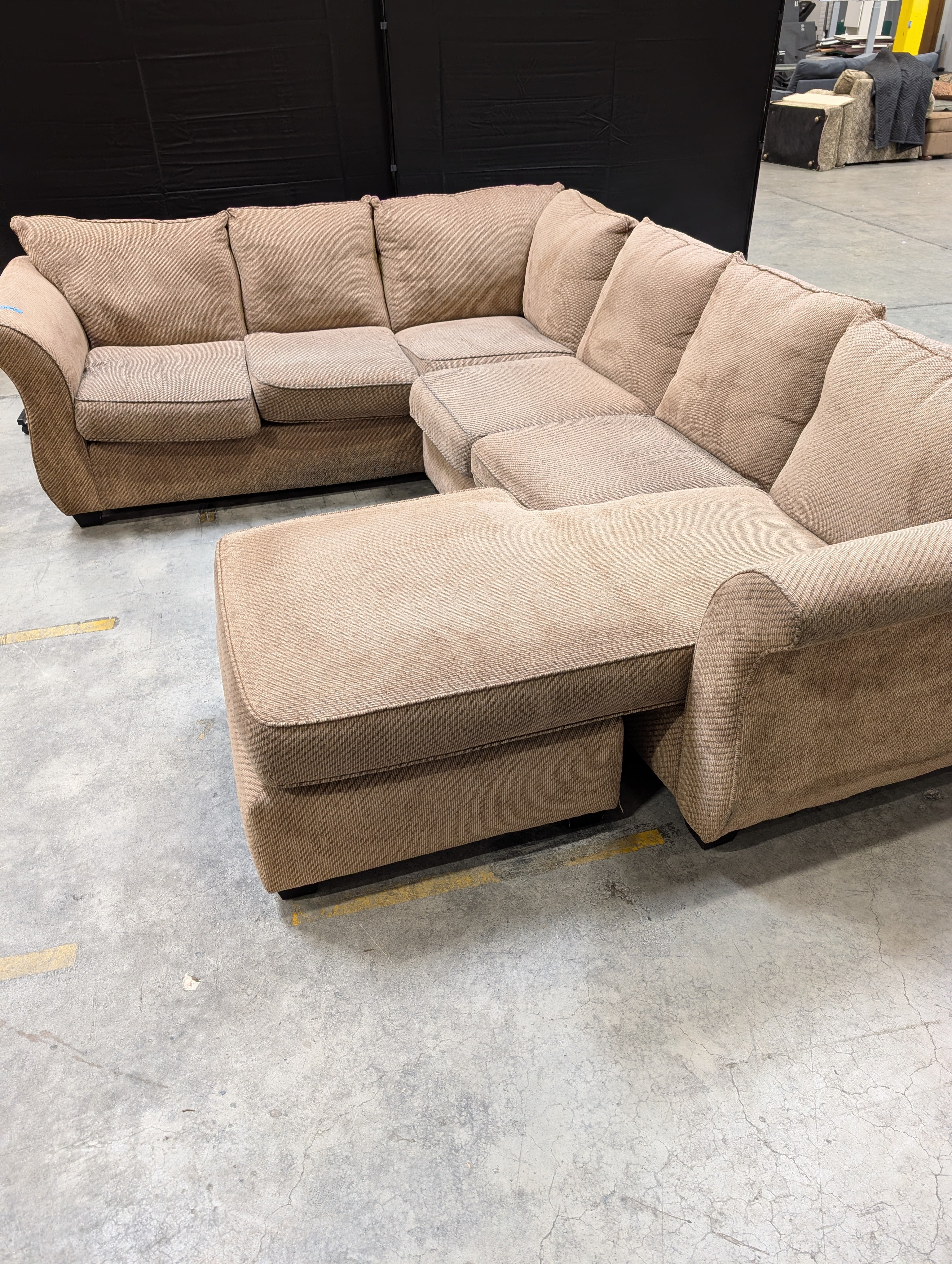 Used Neutral Tone Textured Fabric L-Shape Sectional Sofa - Image 3