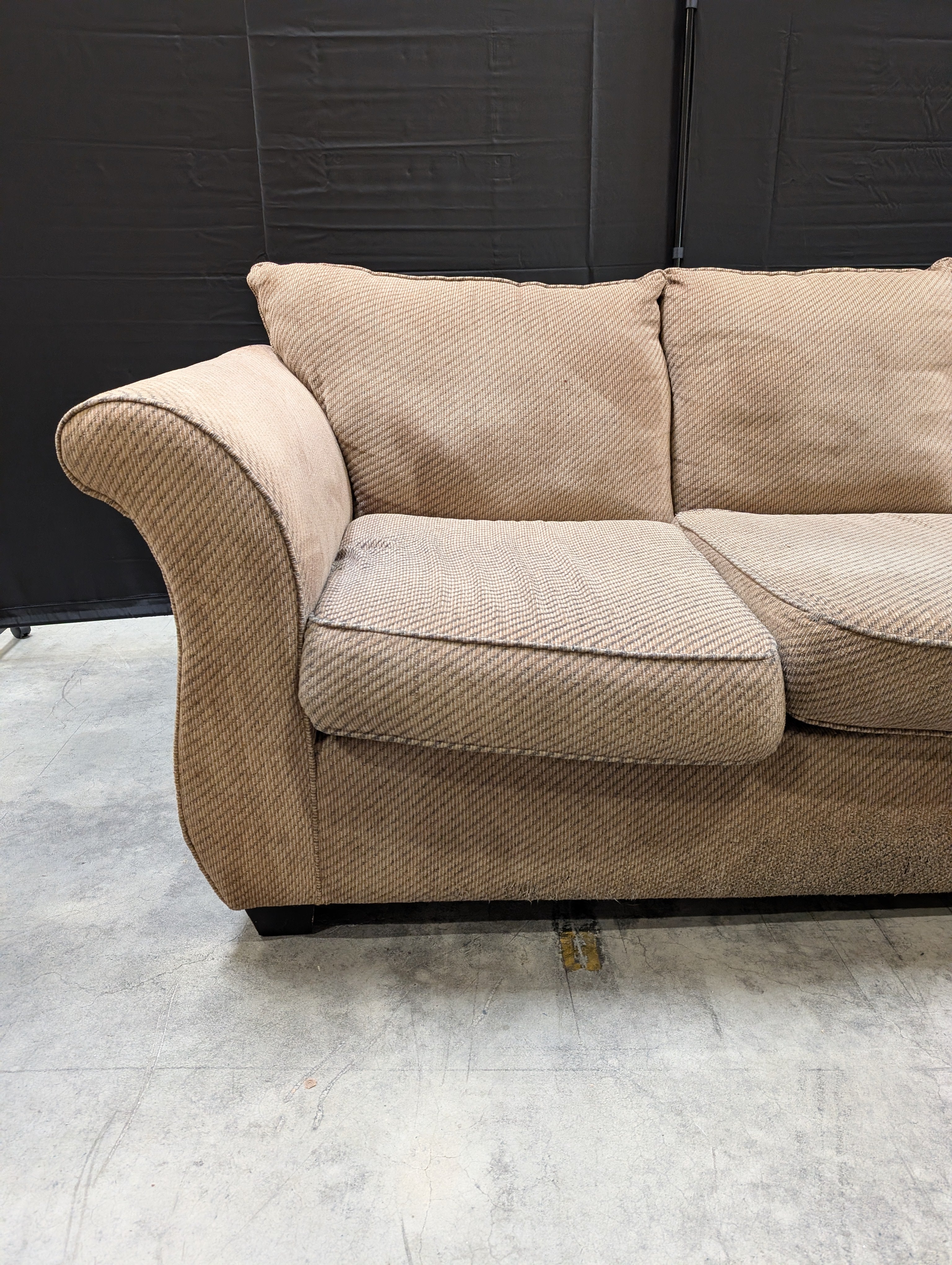 Used Neutral Tone Textured Fabric L-Shape Sectional Sofa - Image 4
