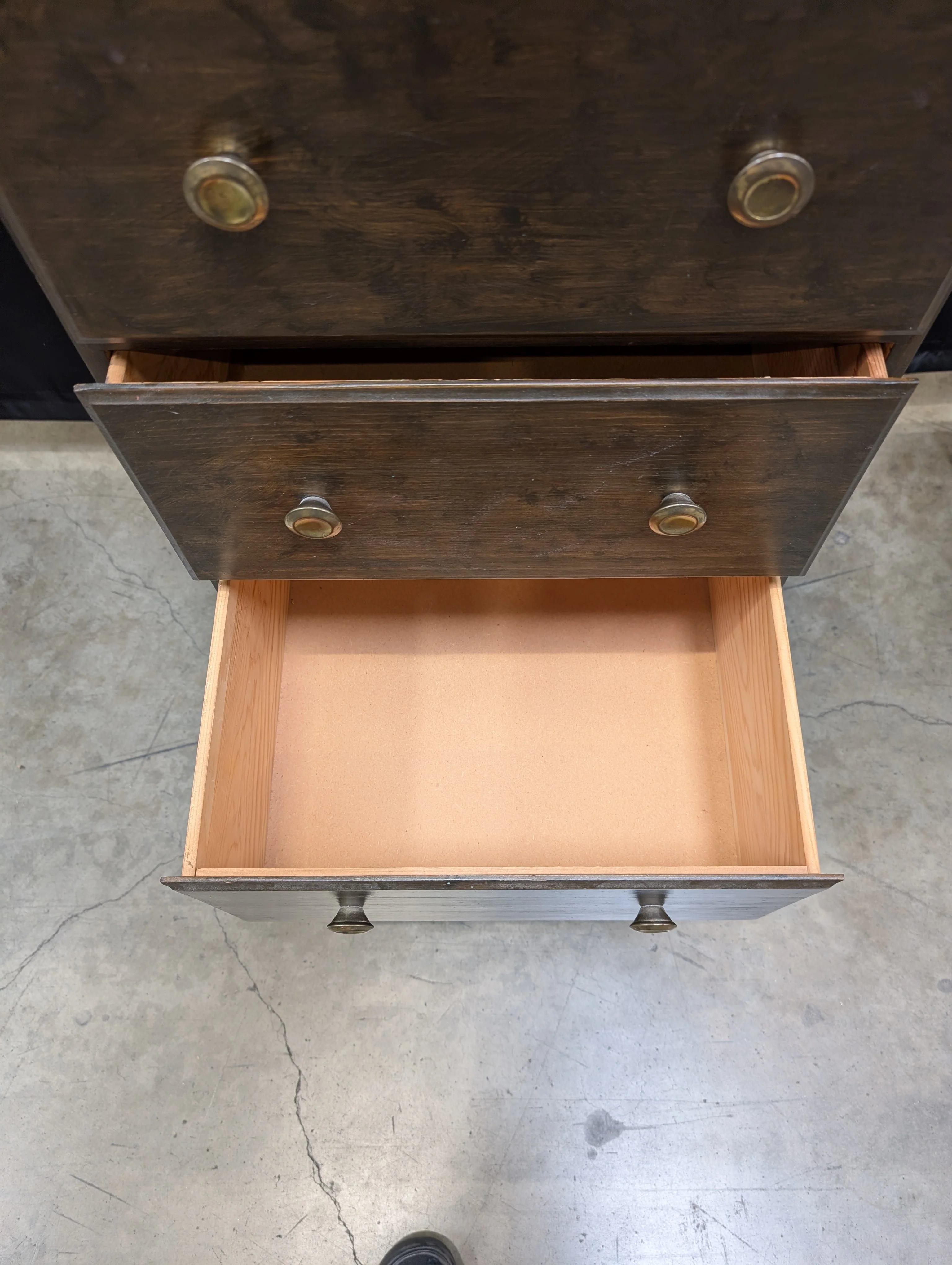 Narrow 5-Drawer Wood Storage Chest with Brass-Toned Knobs - Image 3