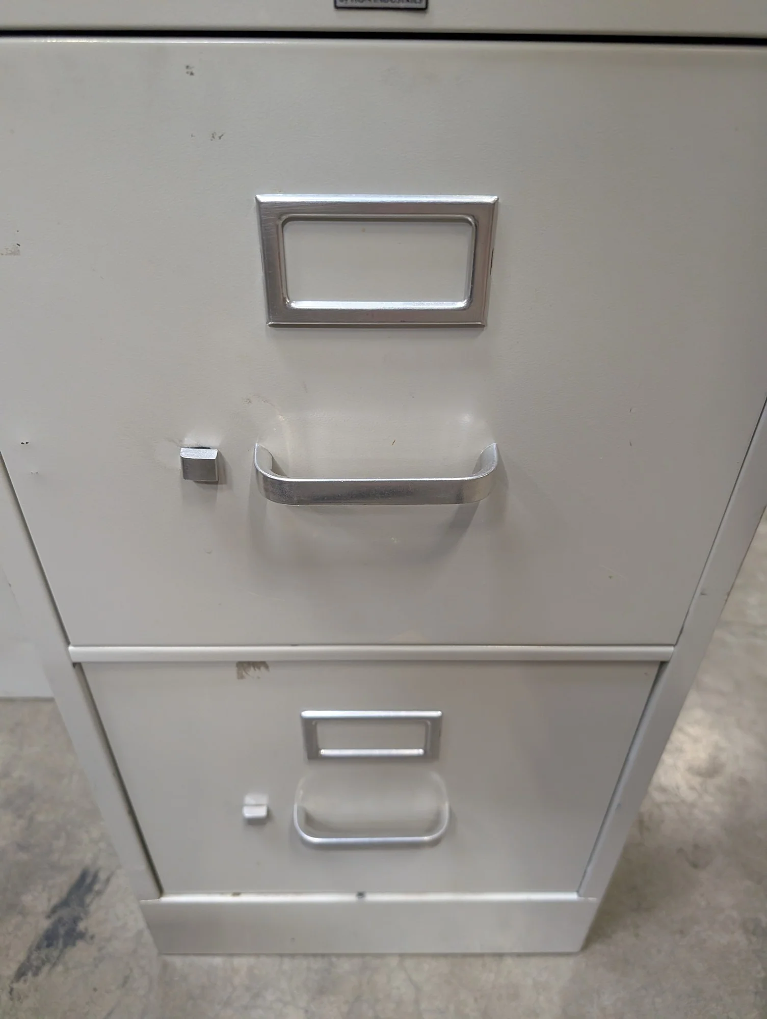 Hon 2000 Series Two-Drawer Metal Filing Cabinet