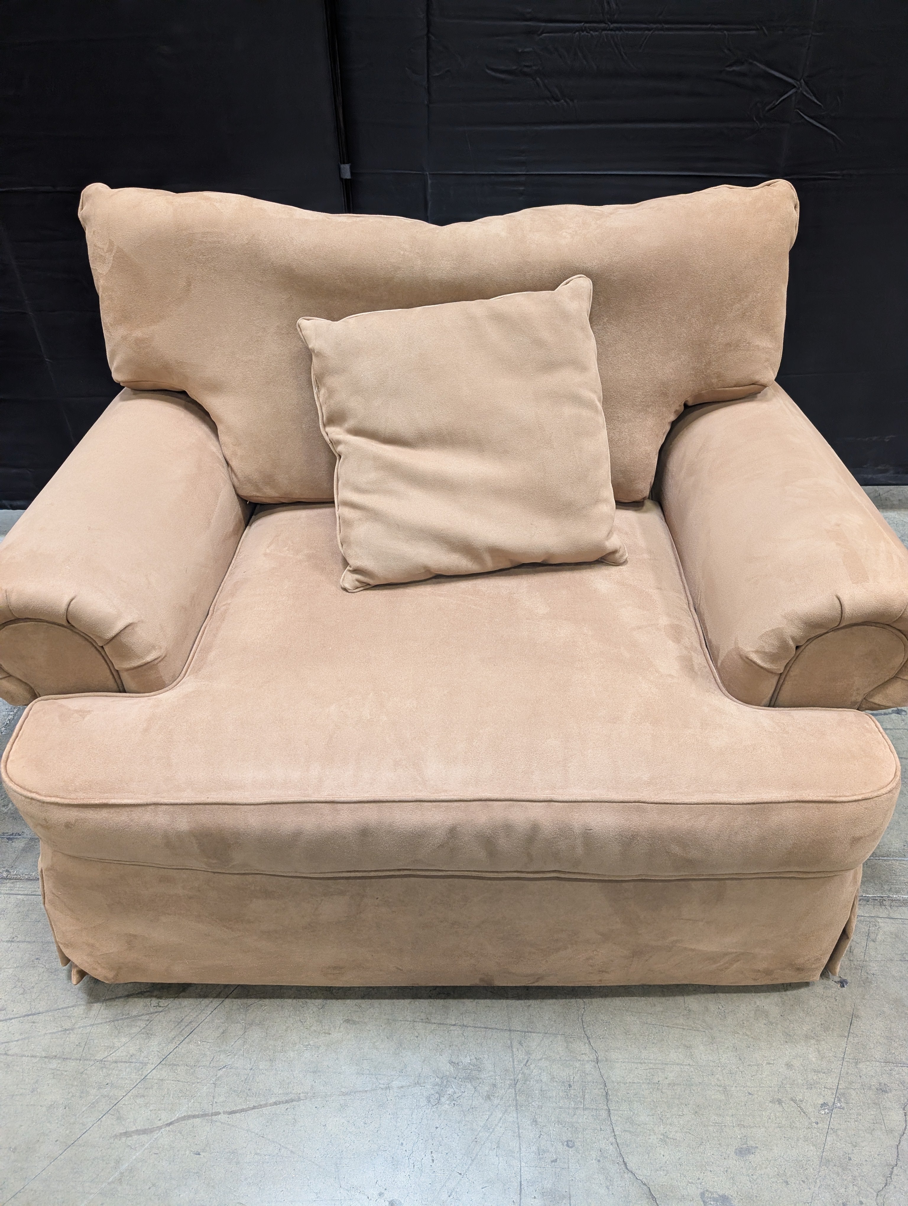 Tan Oversized Flexsteel Armchair - Image 3