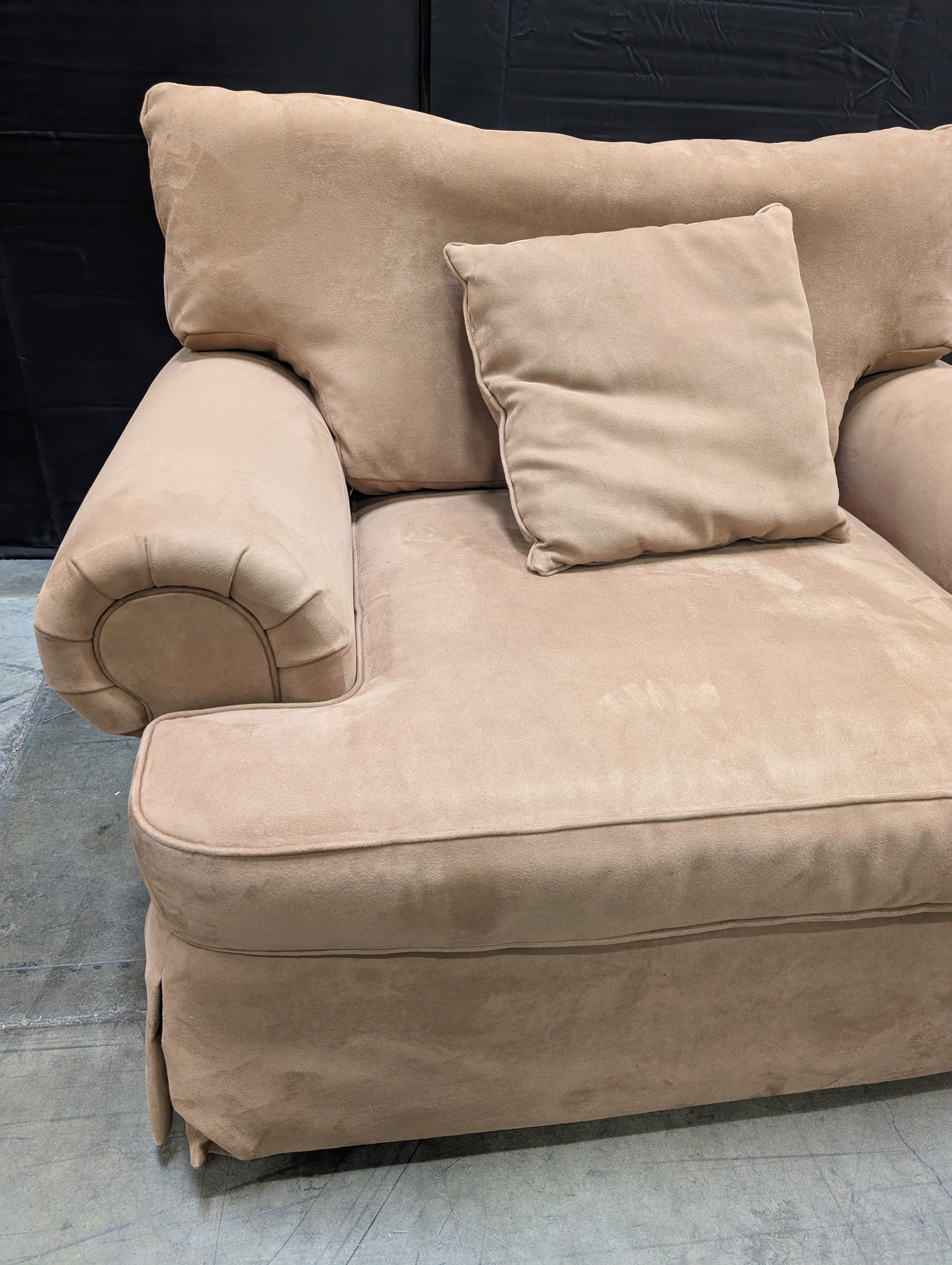 Tan Oversized Flexsteel Armchair - Image 4