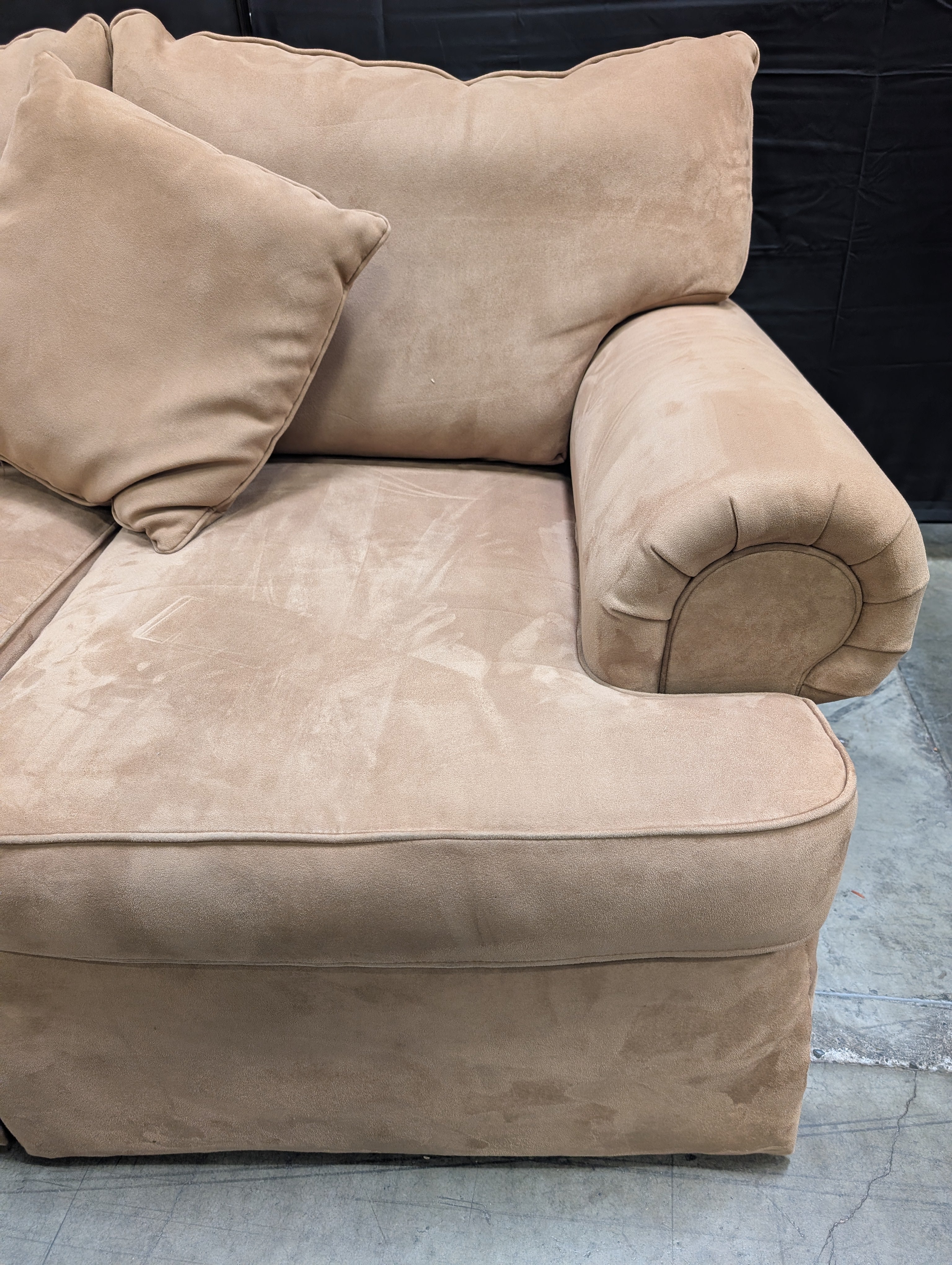 Neutral Beige Flexsteel Sofa - Image 5