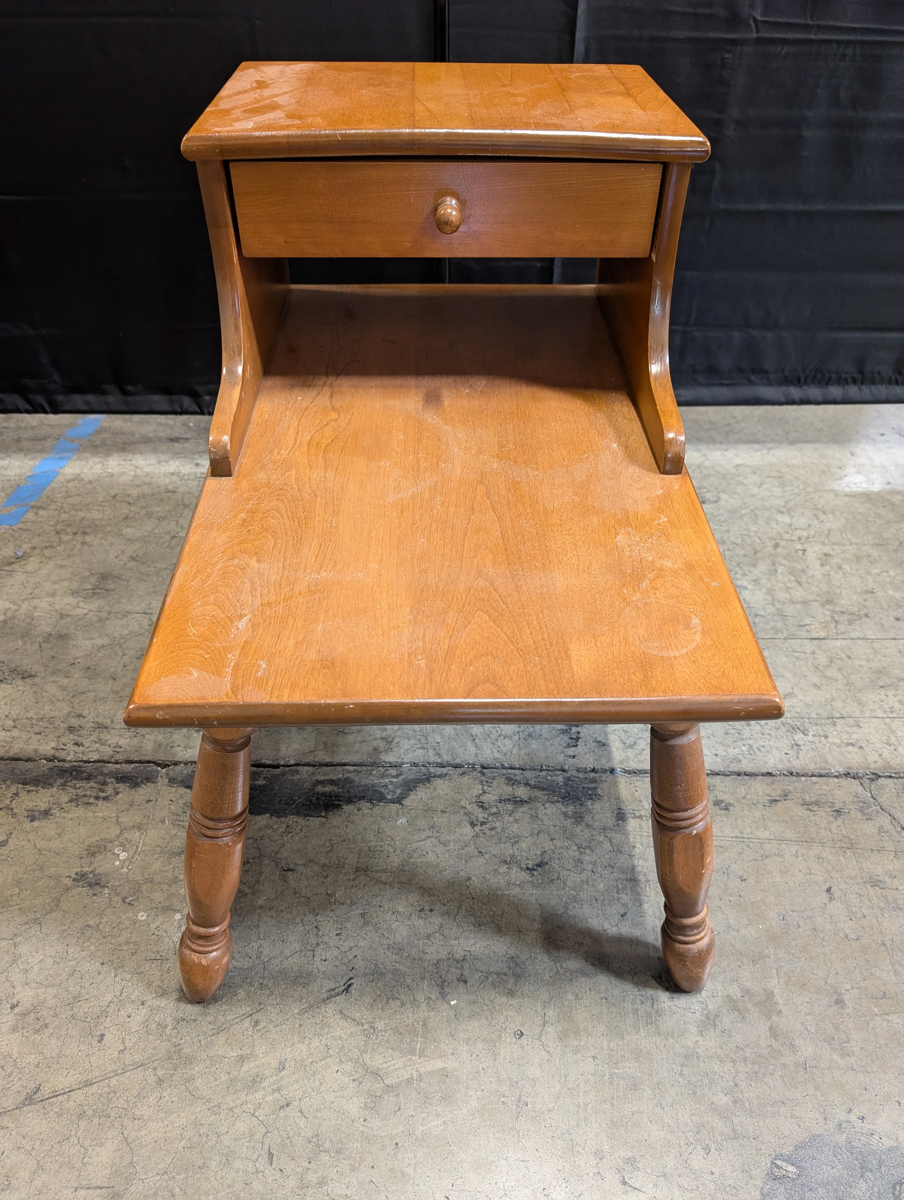 Honey-Toned Wood End Table with Drawer and Shelf - Image 2