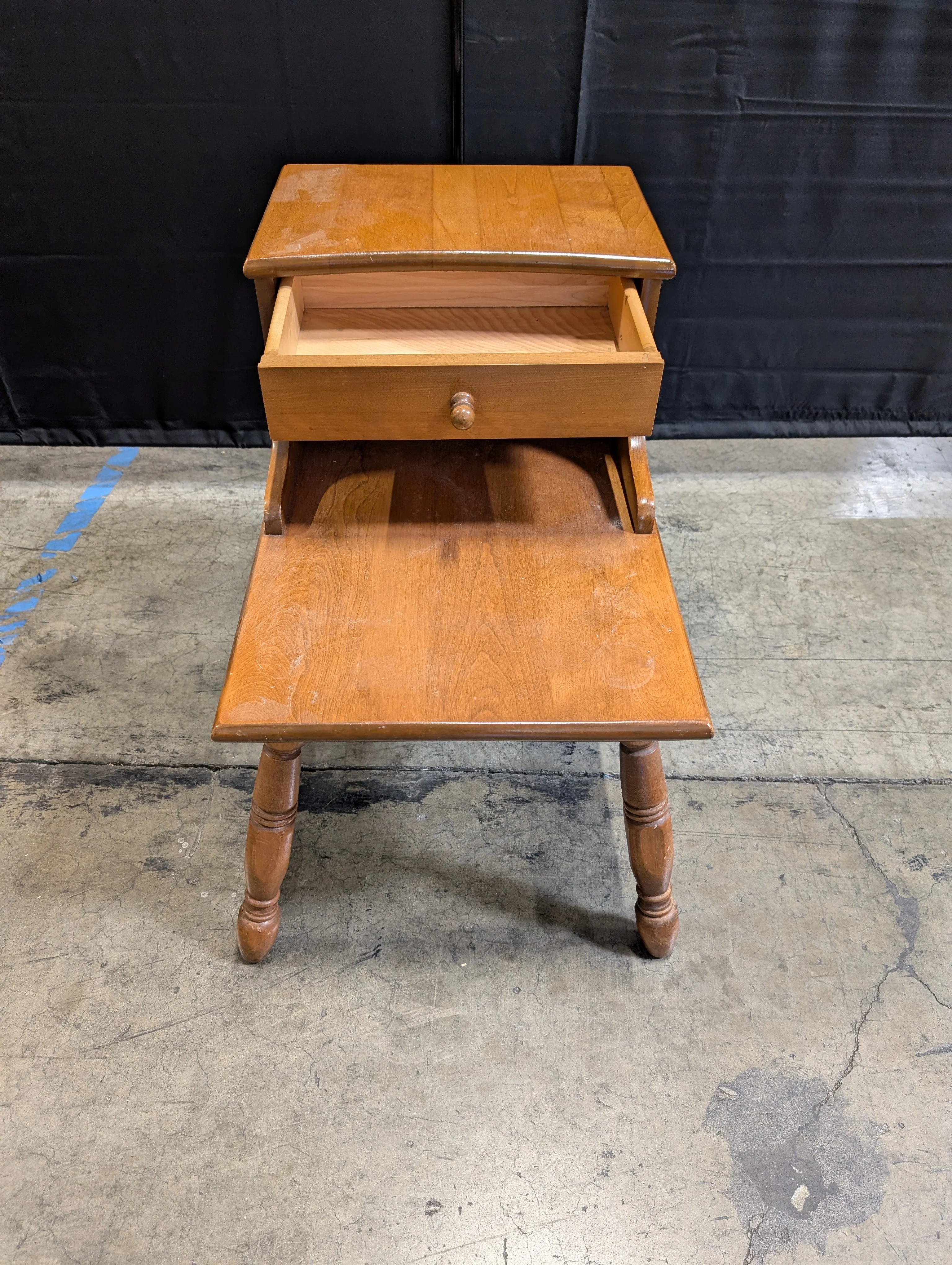 Honey-Toned Wood End Table with Drawer and Shelf - Image 3