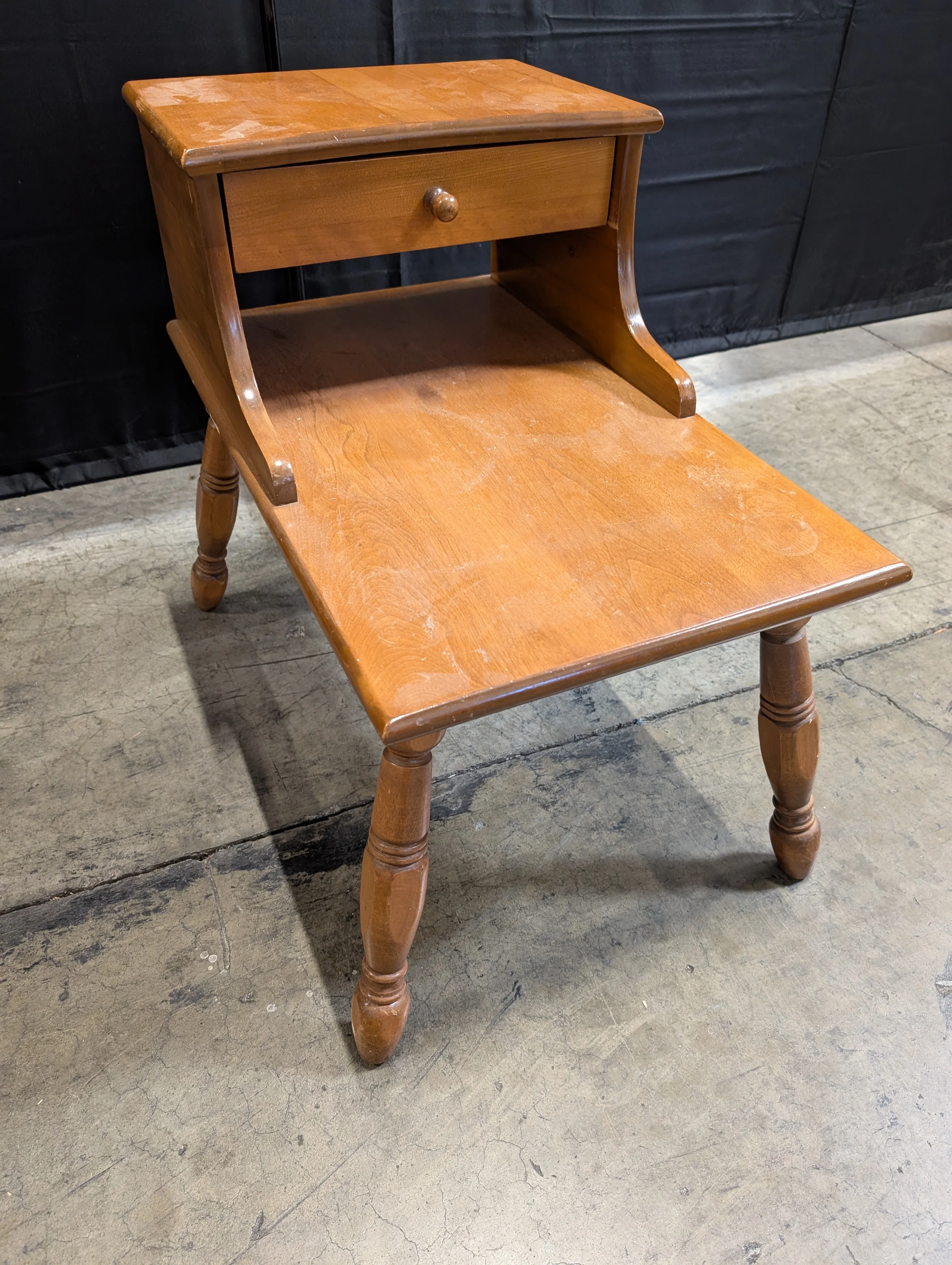 Honey-Toned Wood End Table with Drawer and Shelf - Image 6