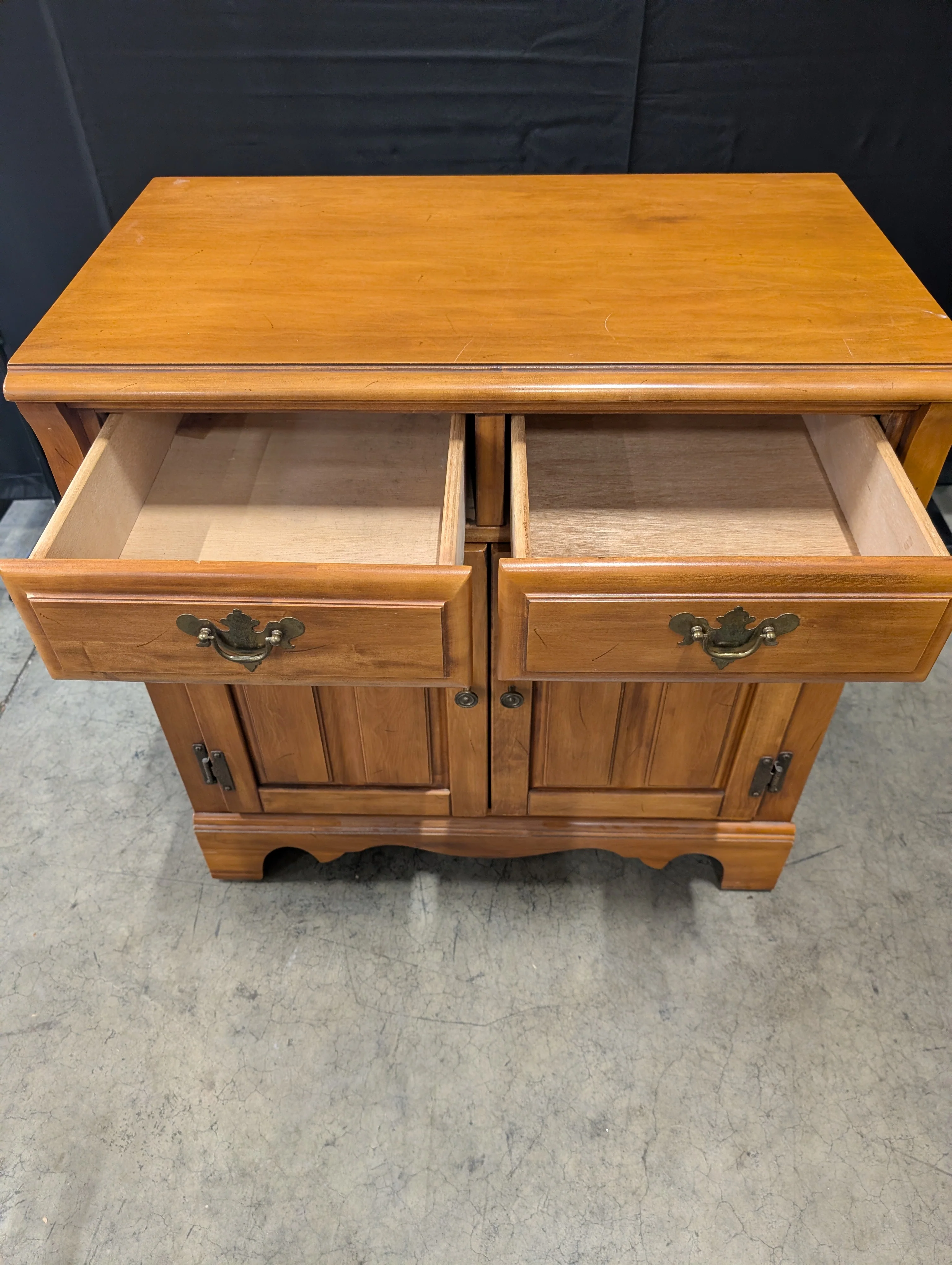 Traditional Honey Wood Storage Cabinet with Drawers - Image 4