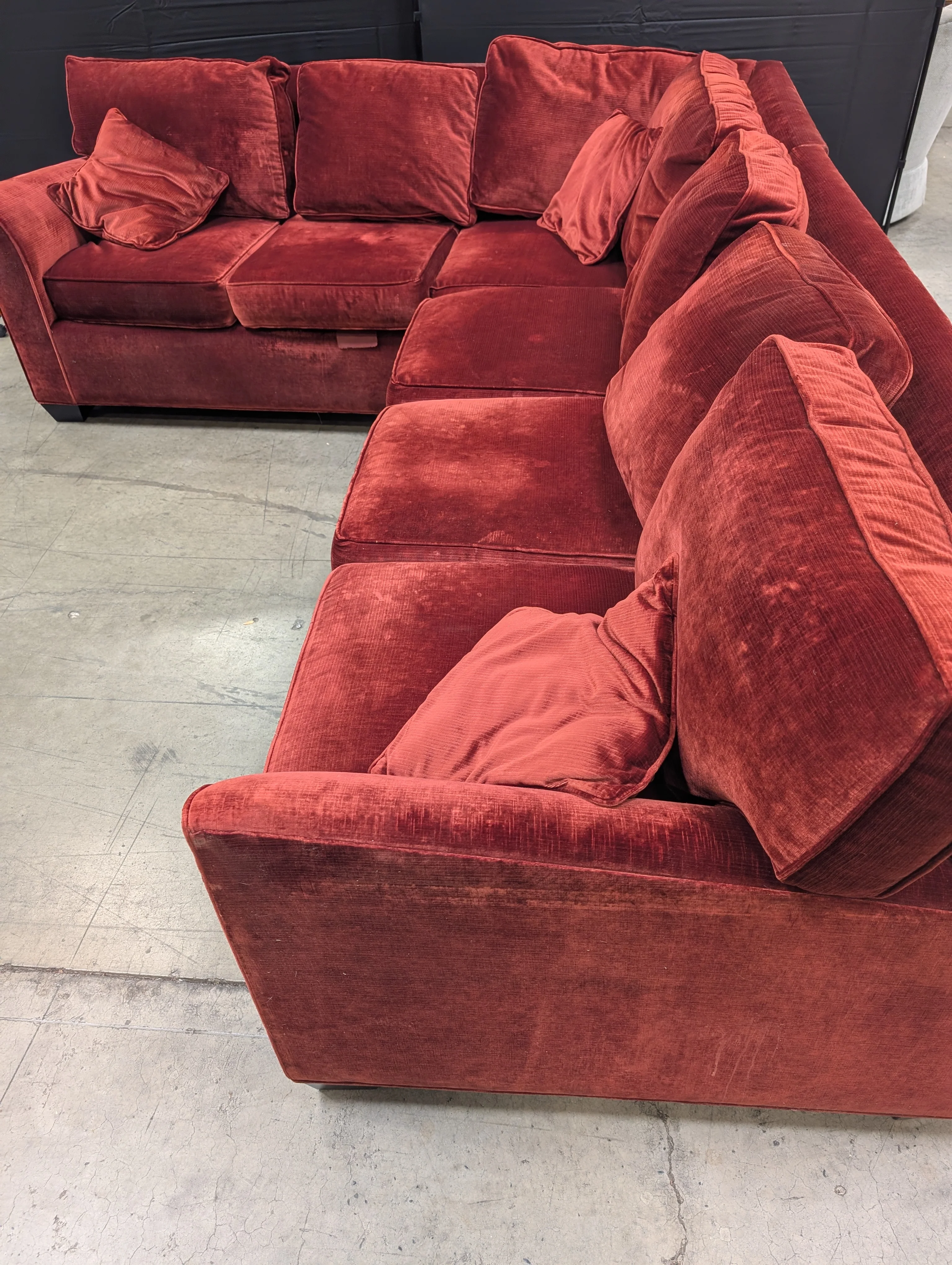 Used Vintage Style Red Velvet Sectional Sofa - Image 11