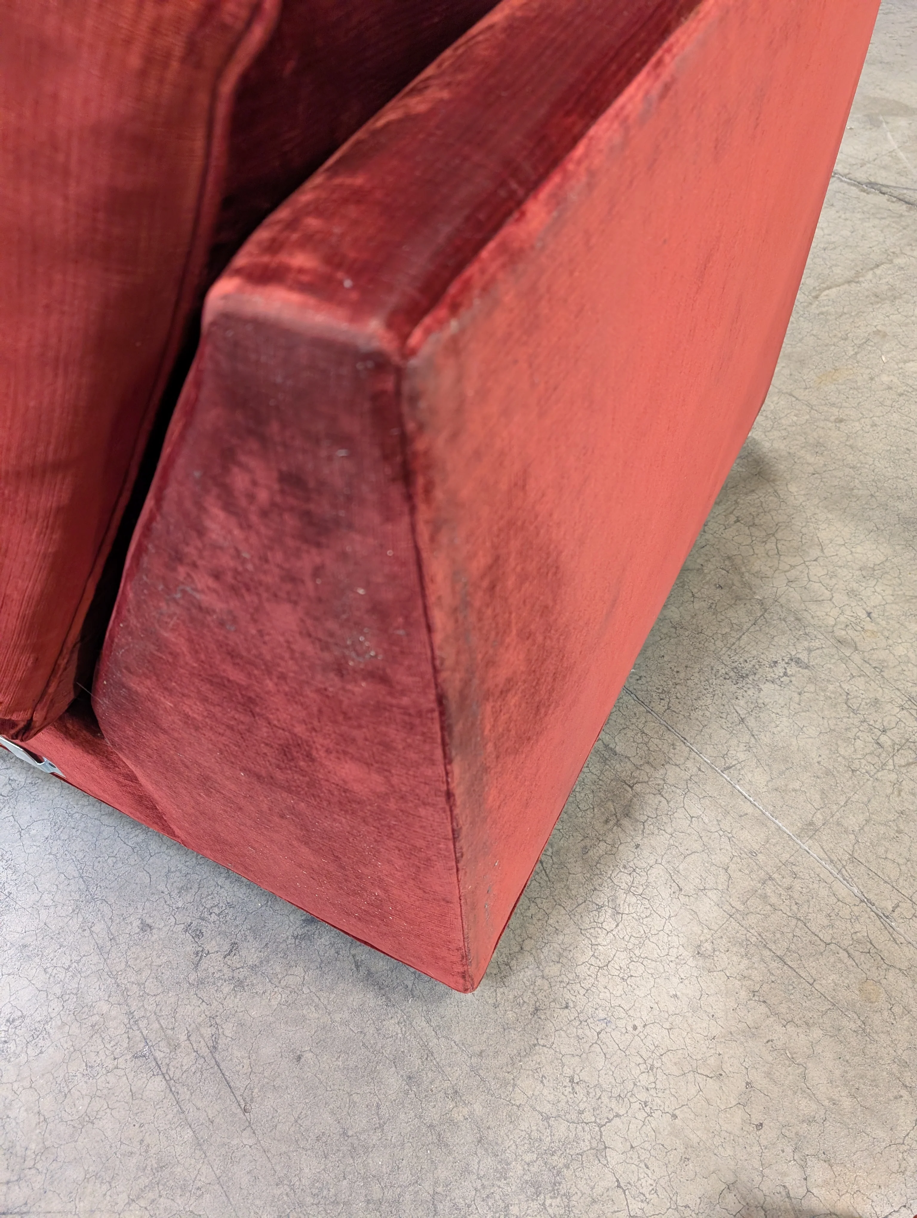Used Vintage Style Red Velvet Sectional Sofa - Image 7