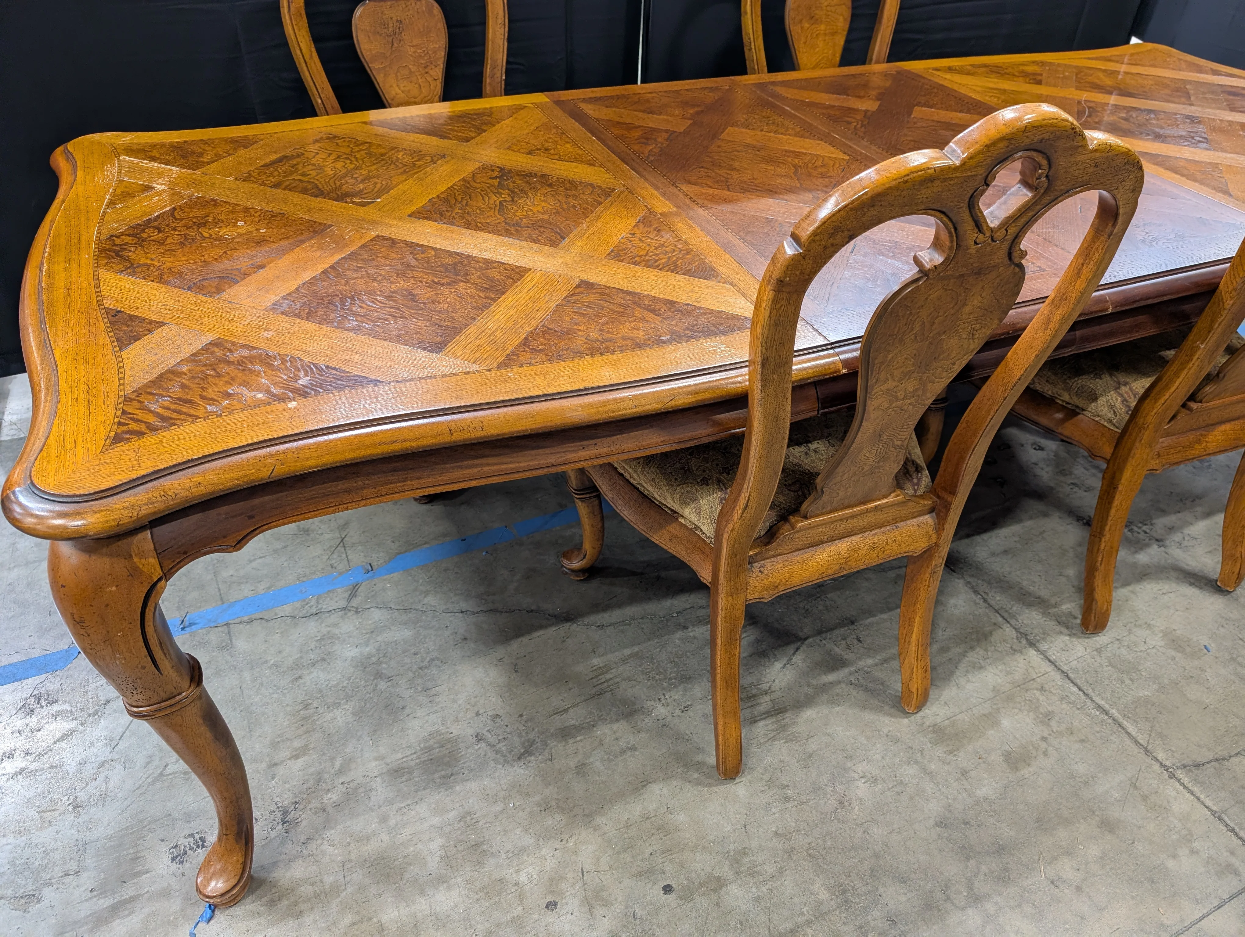 Ornate Inlaid Wood Thomasville Dining Table with Matching Chairs - Image 2