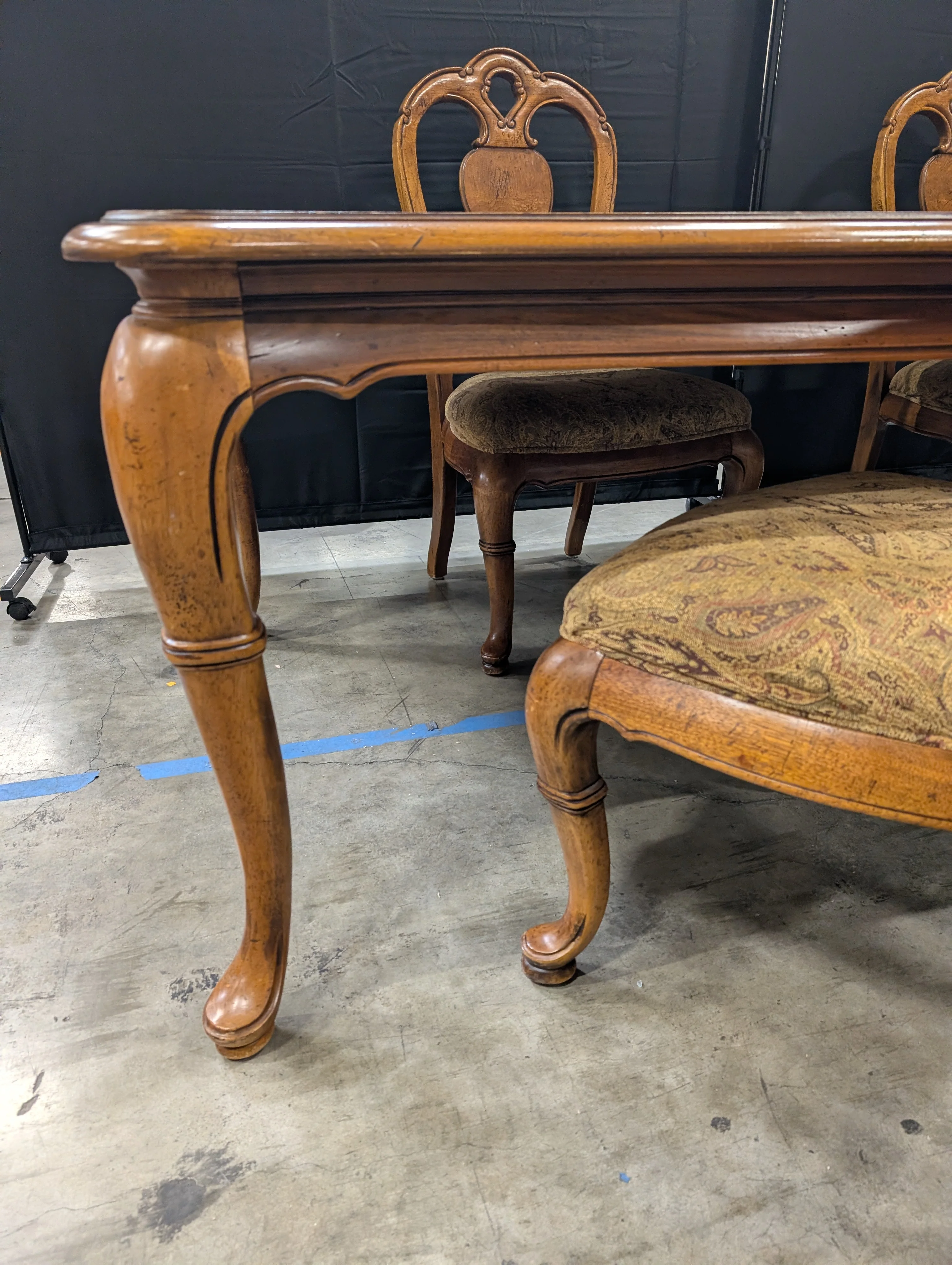Ornate Inlaid Wood Thomasville Dining Table with Matching Chairs - Image 7
