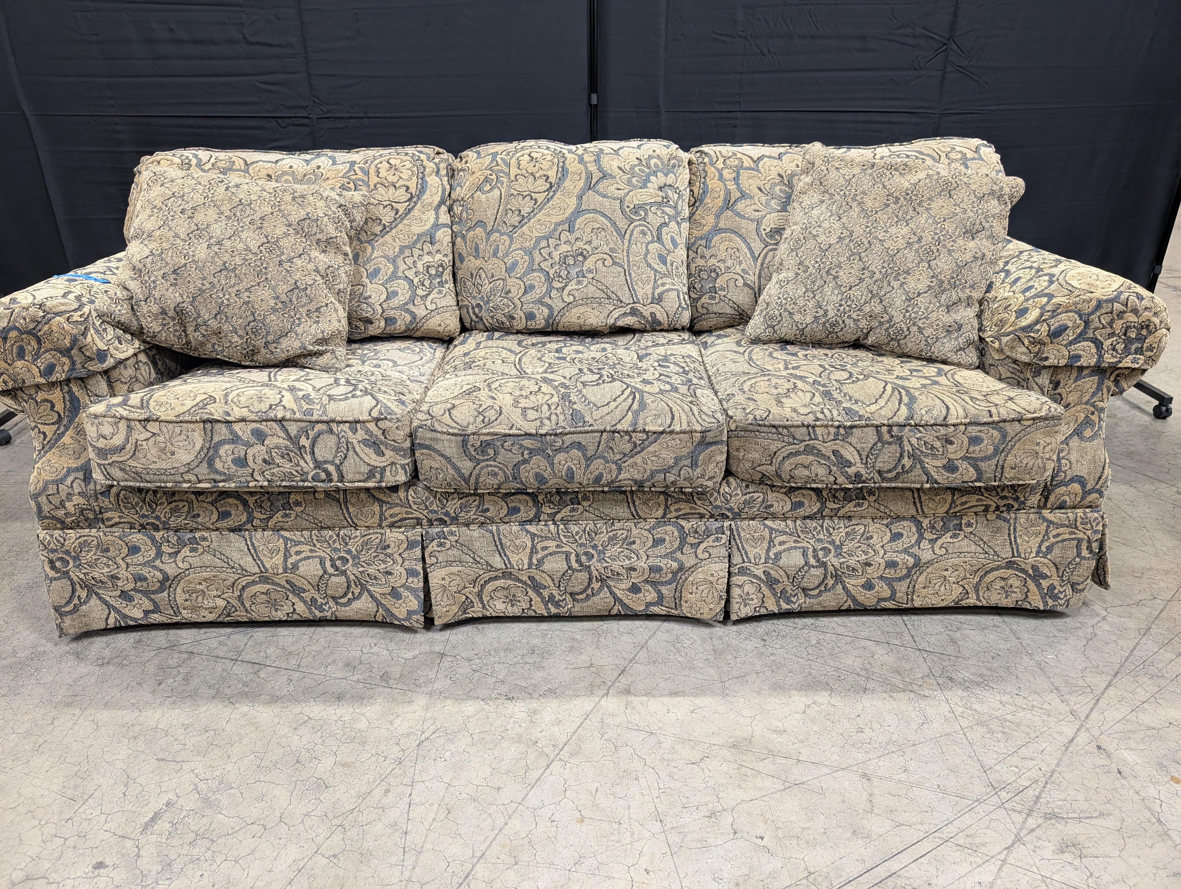 Flexsteel Ornate Damask Pattern Sofa - Image 2