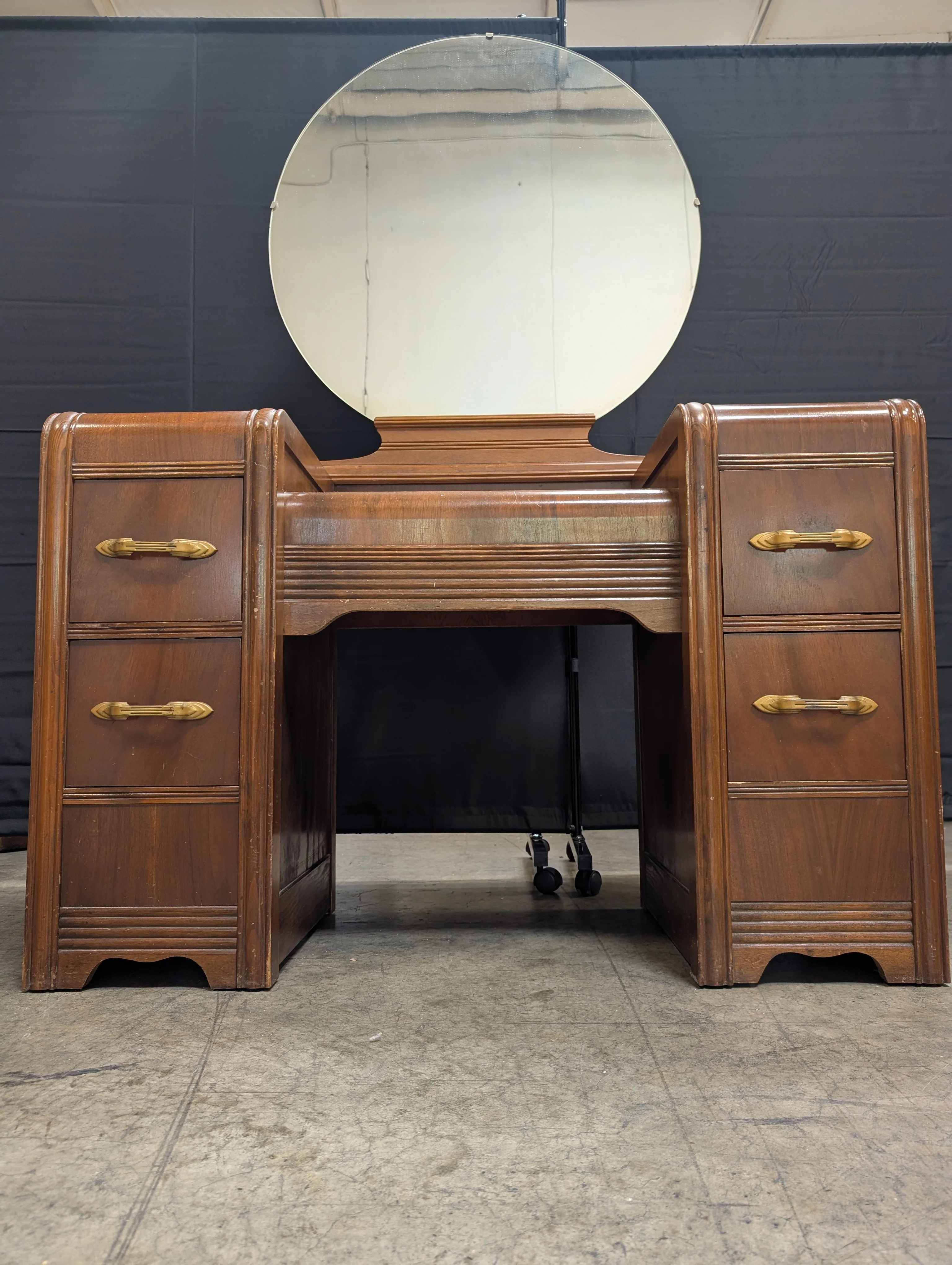 Vintage Art Deco Waterfall Vanity - Image 5