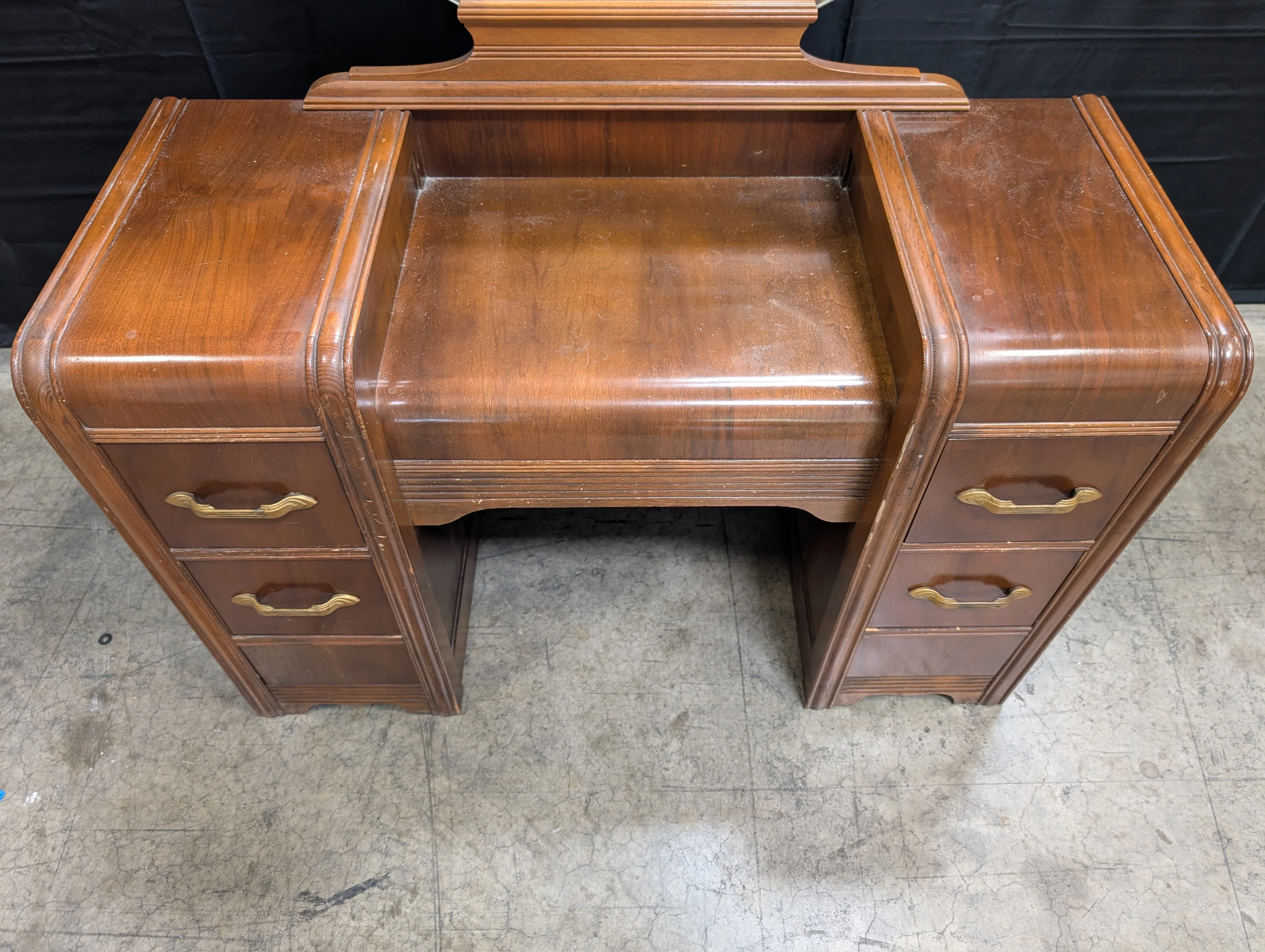 Vintage Art Deco Waterfall Vanity - Image 7