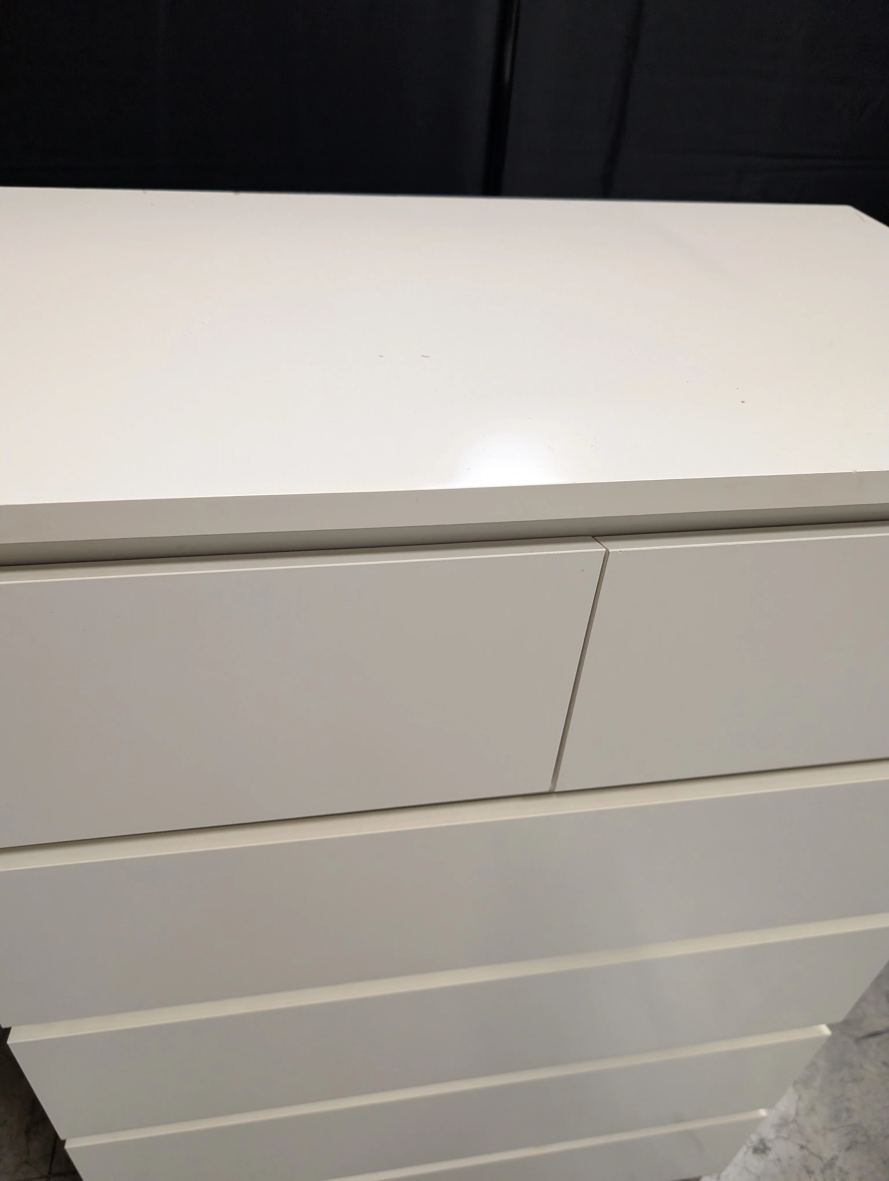 Modern Light Grey Six-Drawer Dresser Chest - Image 3