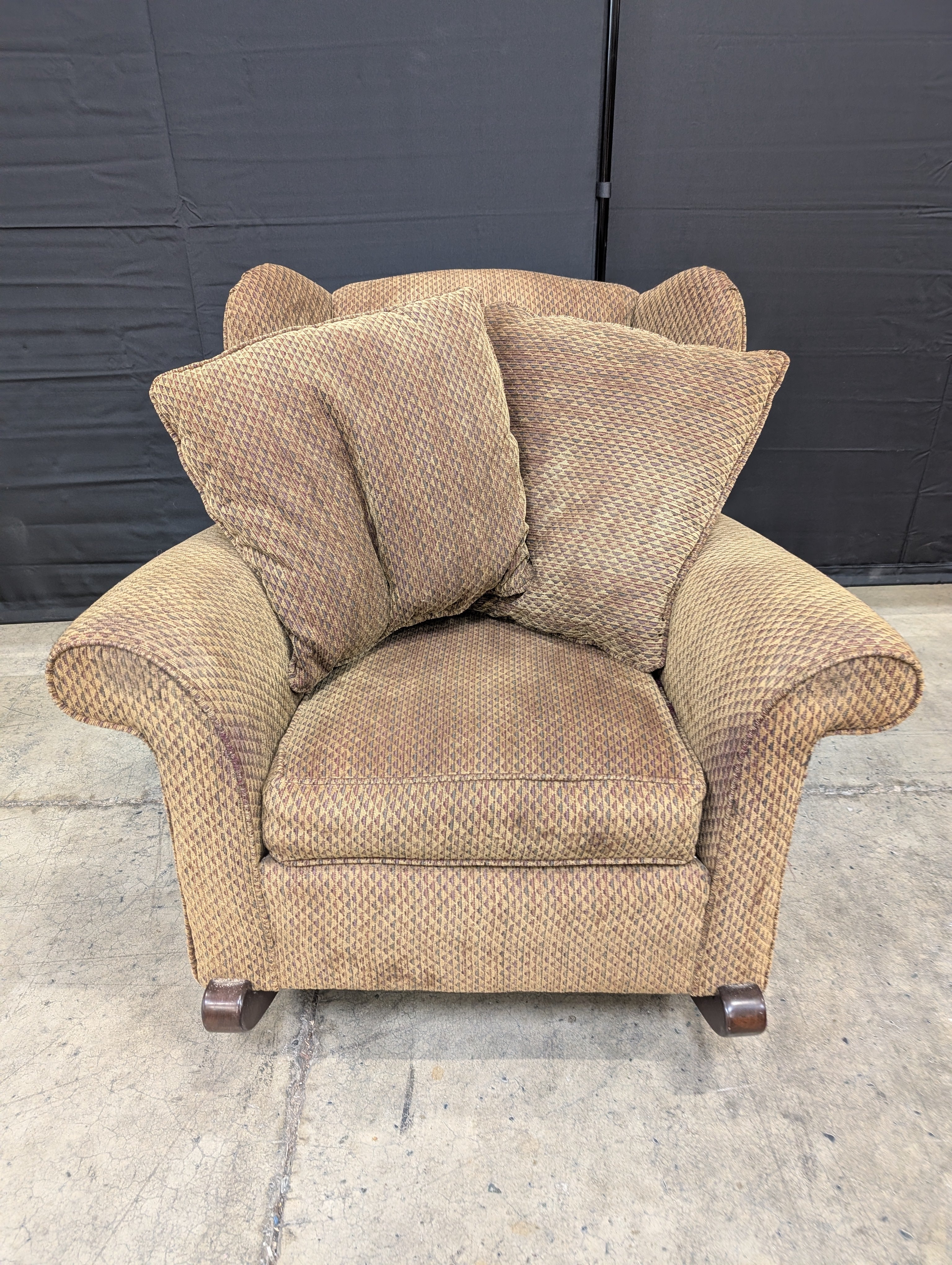 Traditional Wingback Armchair with Geometric Upholstery - Image 2