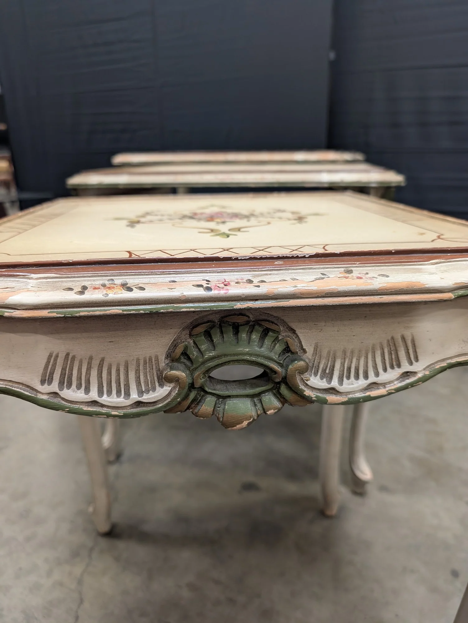 Vintage French Provincial Hand-Painted Floral Nesting Tables Set - Image 5