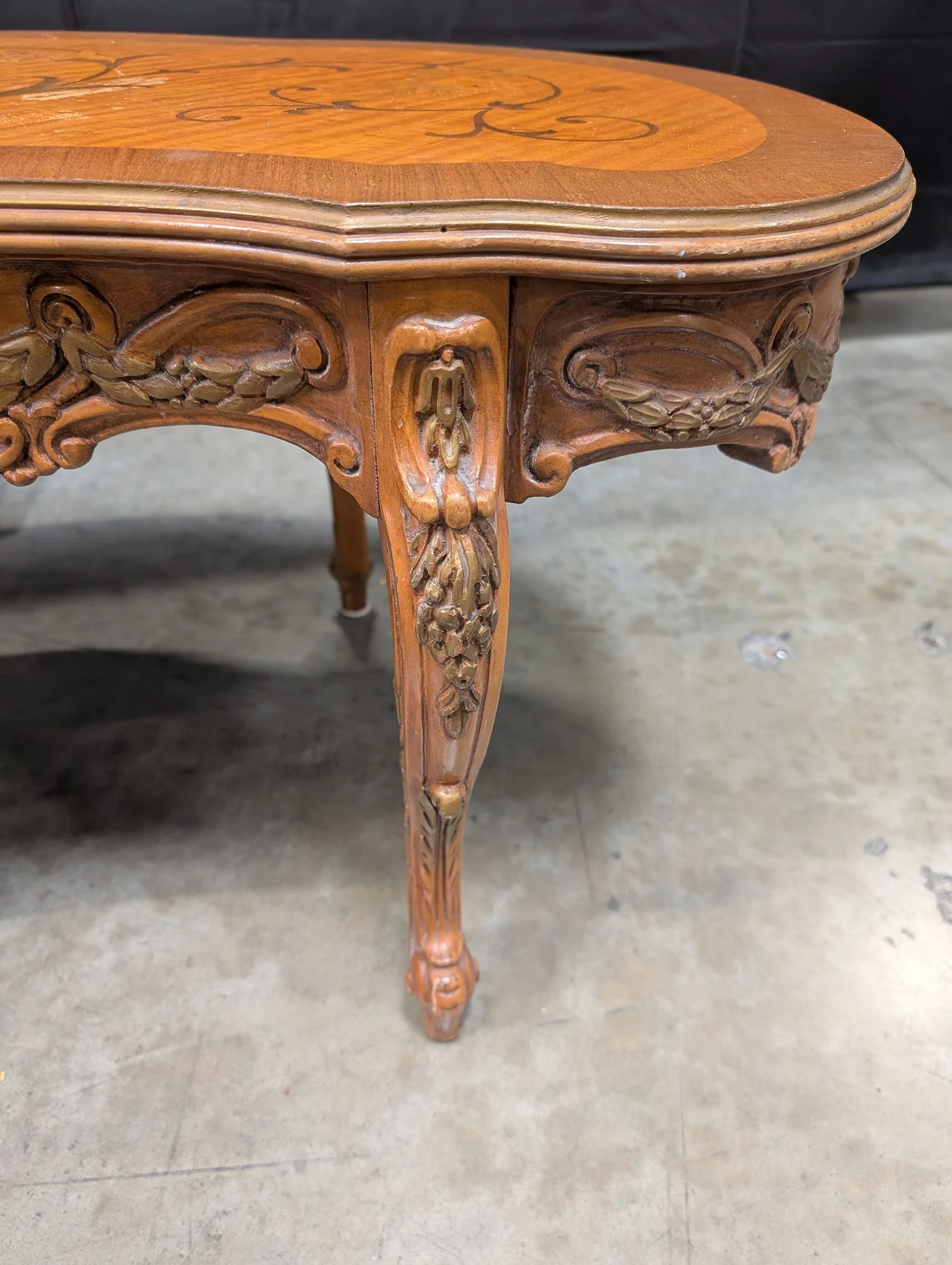 Ornate Inlaid Wood Kidney-Shaped Coffee Table with Figural Marquetry - Image 3
