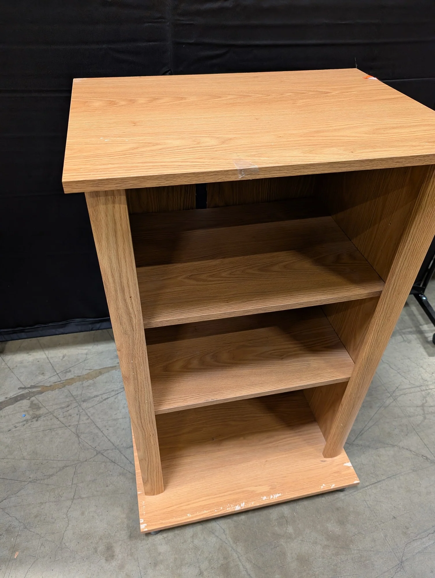 Mobile Wood Grain 4-Tier Storage Shelf with Tapered Design - Image 4