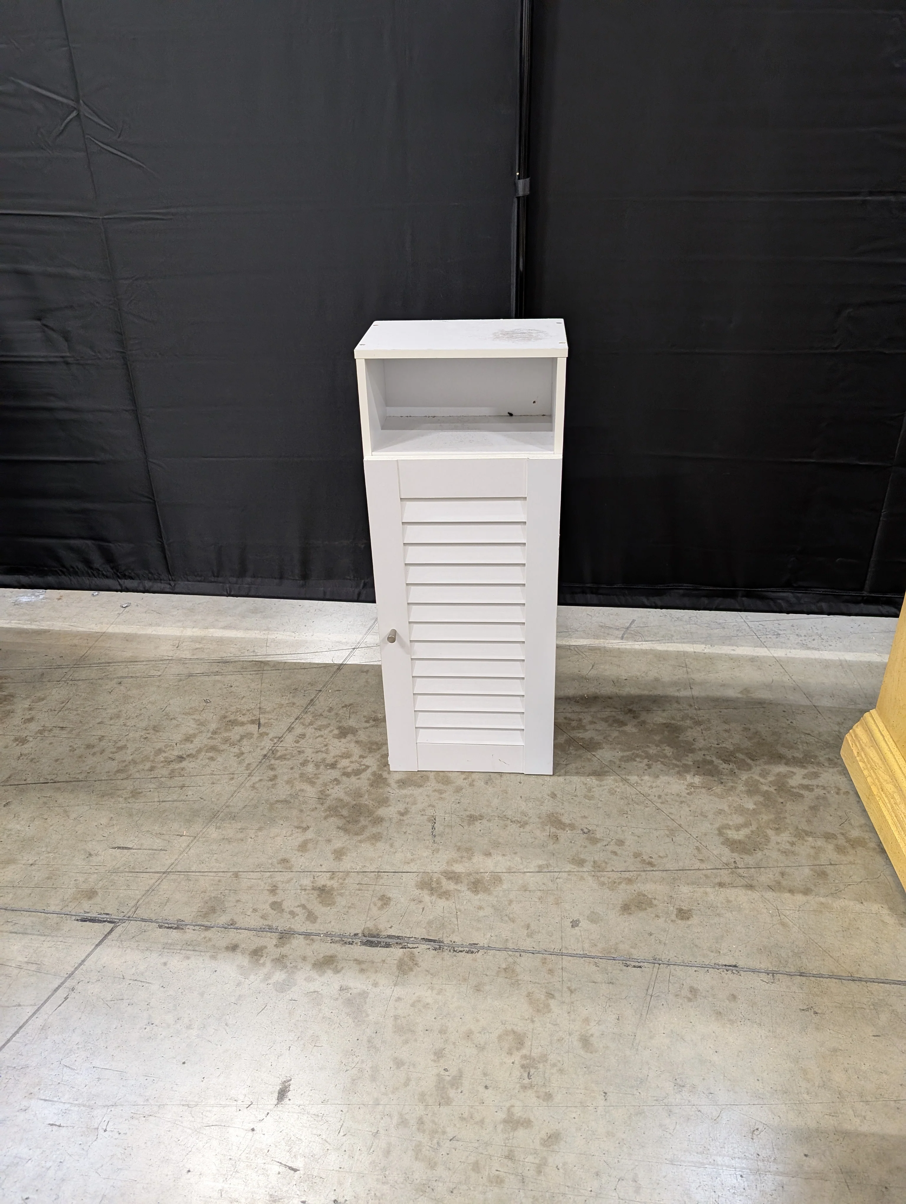 Compact White Louvered Door Storage Cabinet with Open Shelf
