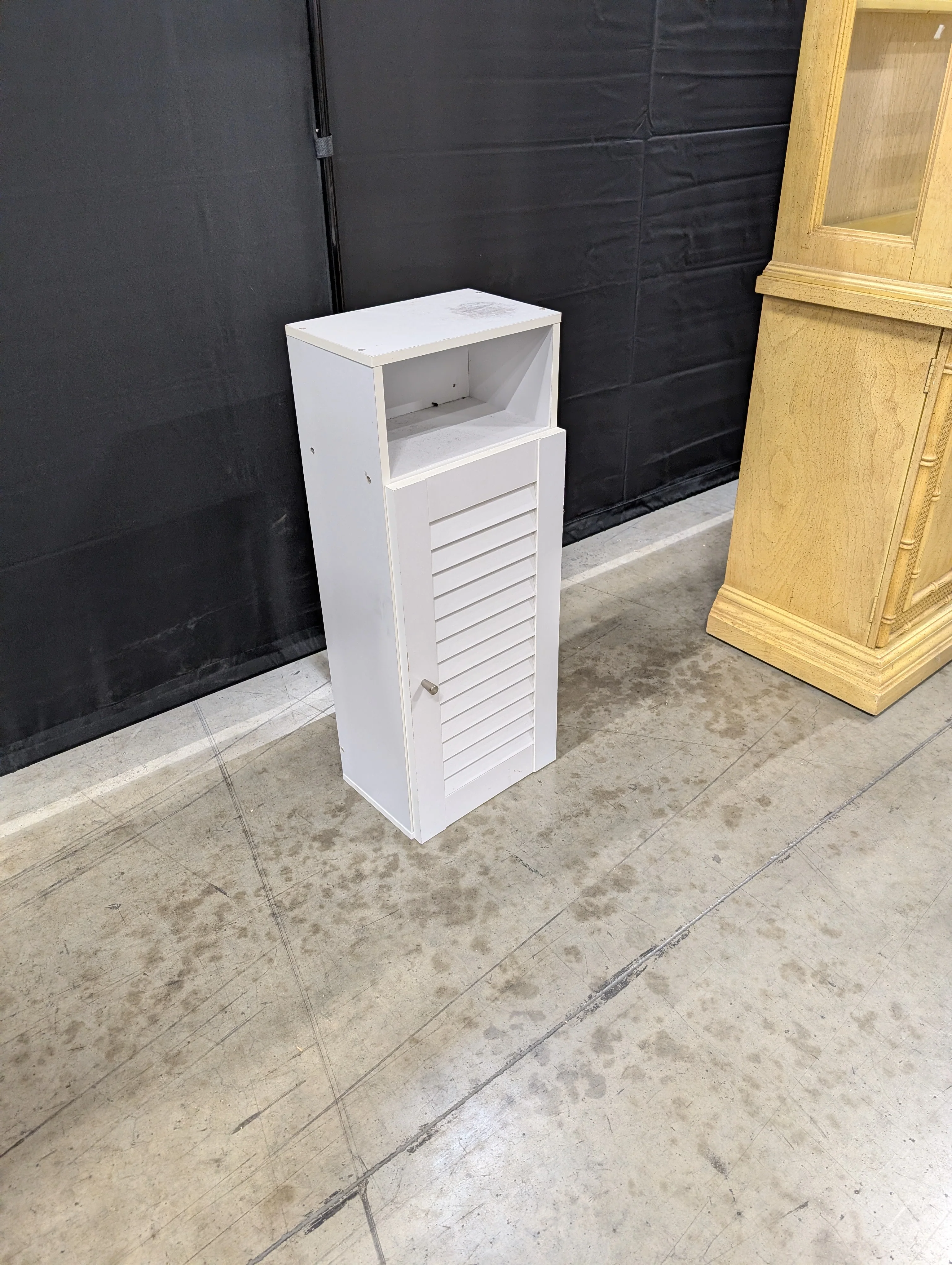 Compact White Louvered Door Storage Cabinet with Open Shelf - Image 3