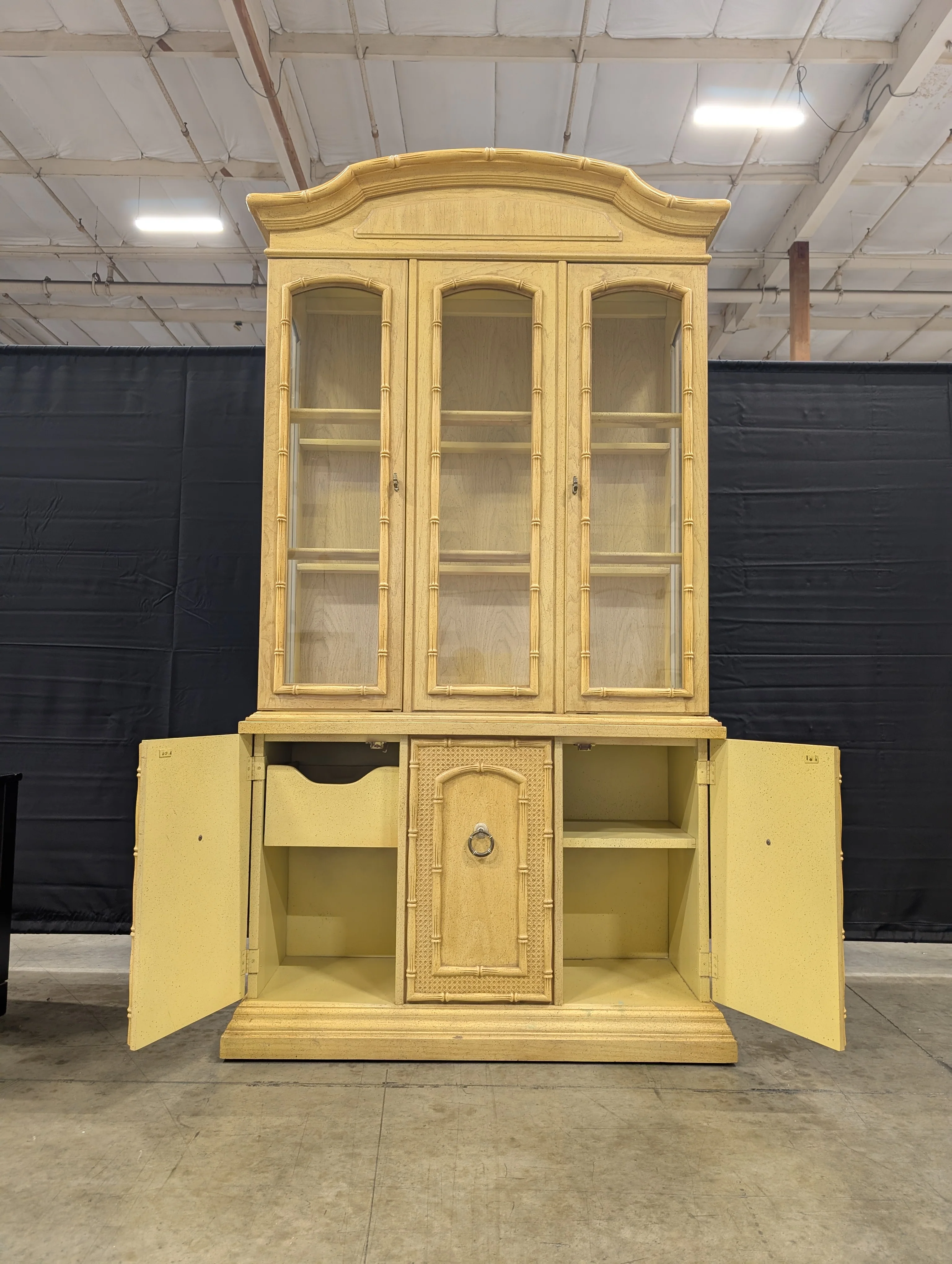 Vintage Chinoiserie Style Display Cabinet with Bamboo Detailing - Image 2