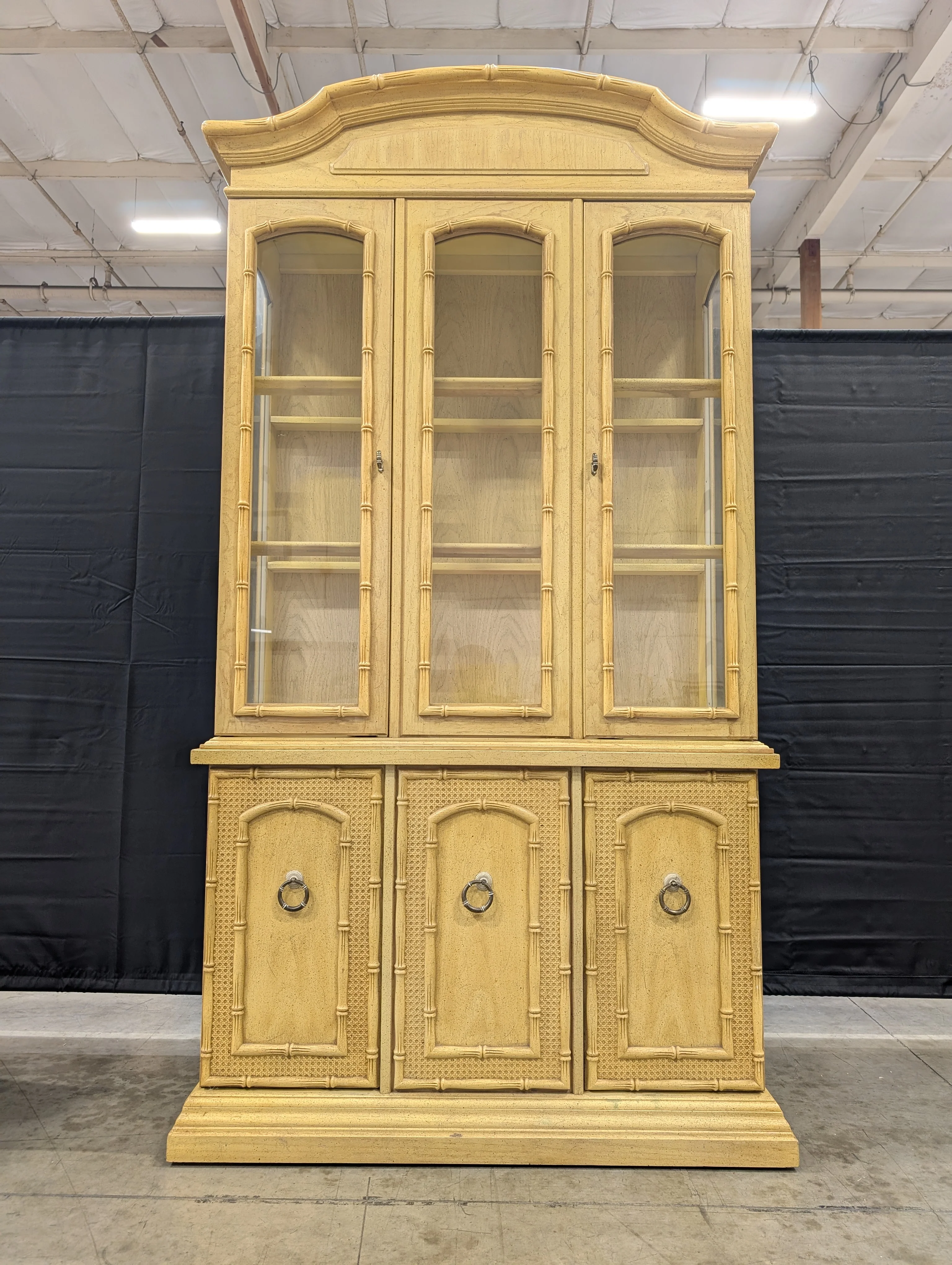 Vintage Chinoiserie Style Display Cabinet with Bamboo Detailing - Image 7