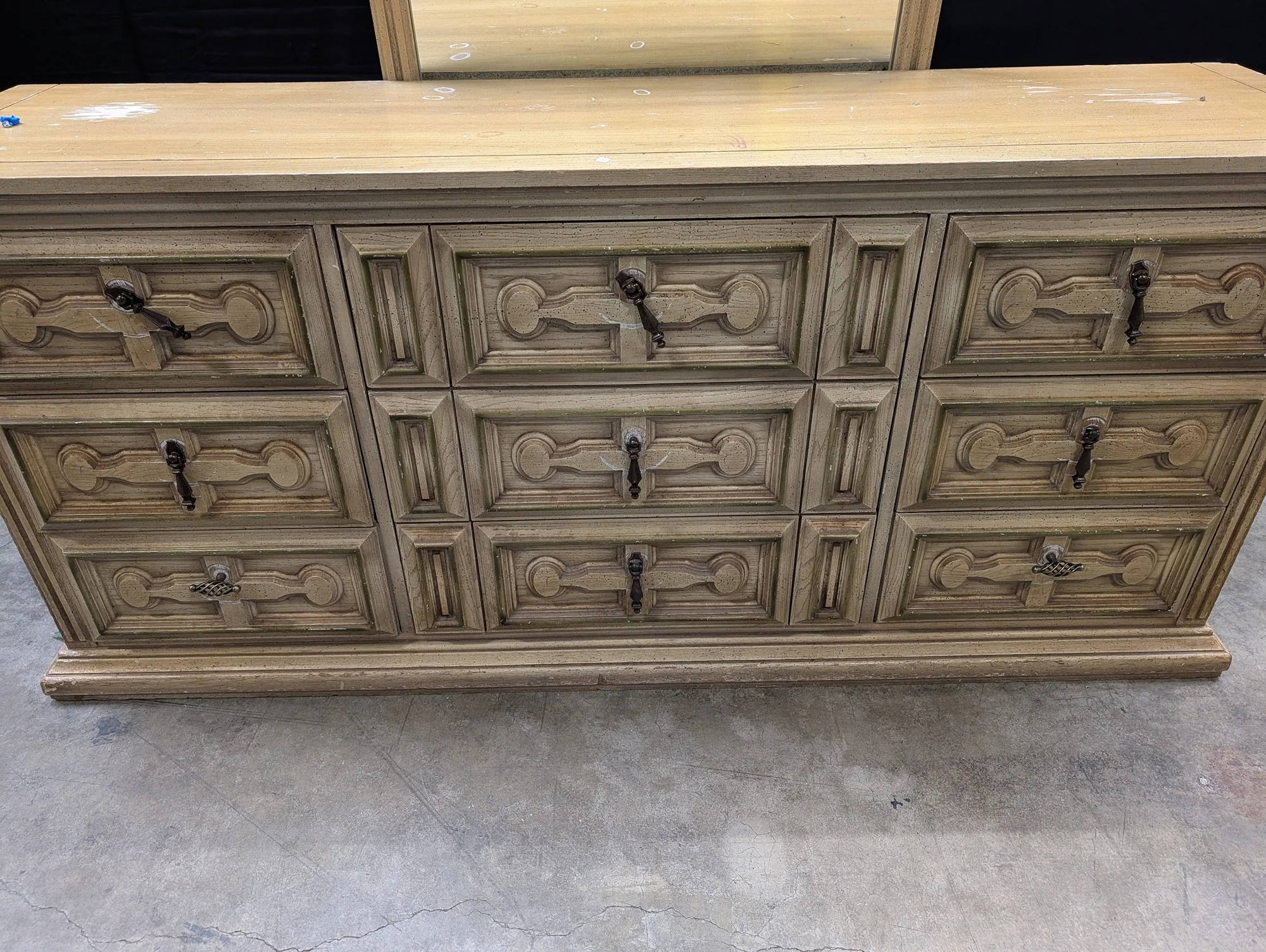 Vintage French Provincial Style 9-Drawer Dresser with Vanity Mirror - Image 4