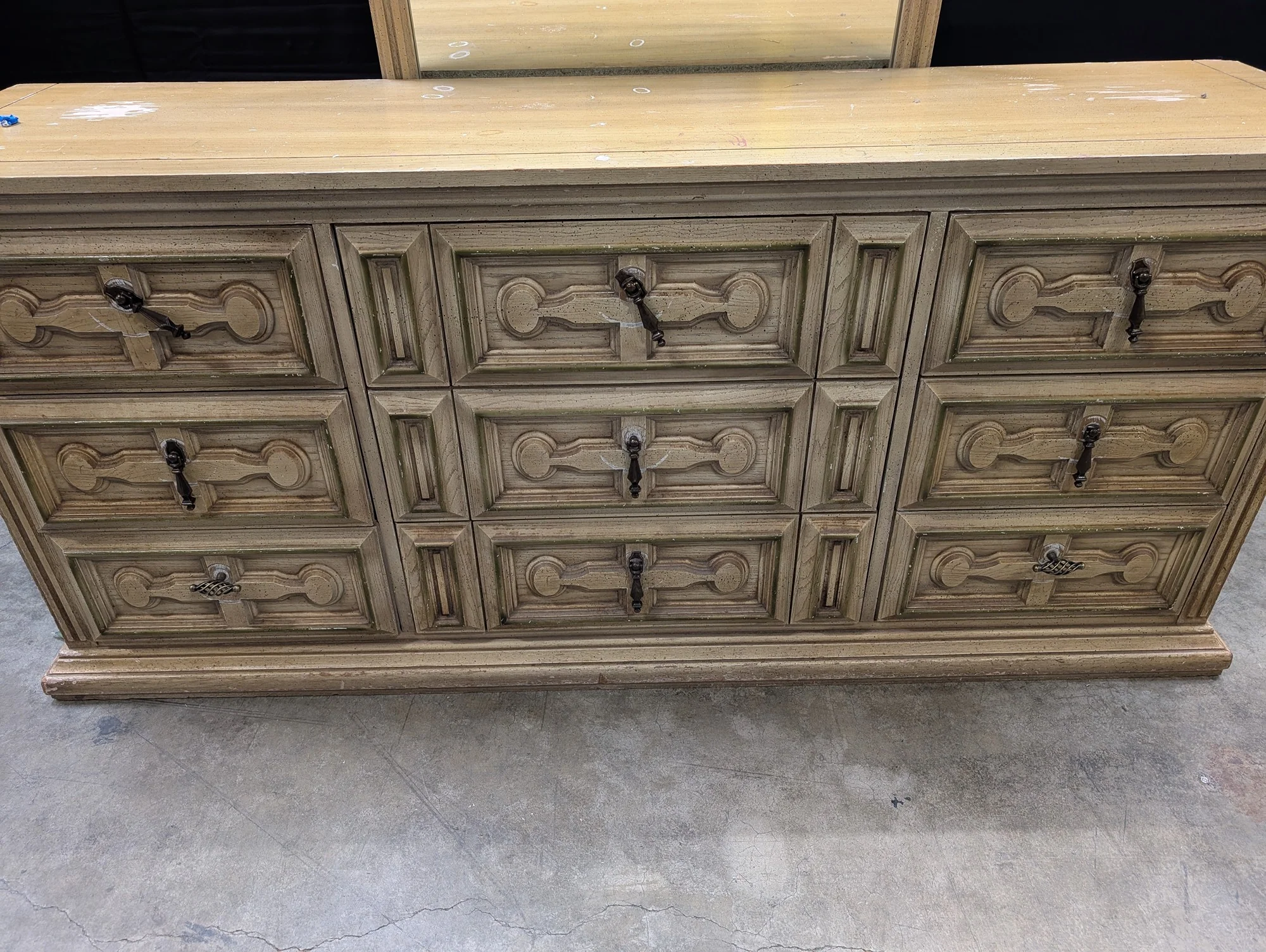 Vintage French Provincial Style 9-Drawer Dresser with Vanity Mirror - Image 5
