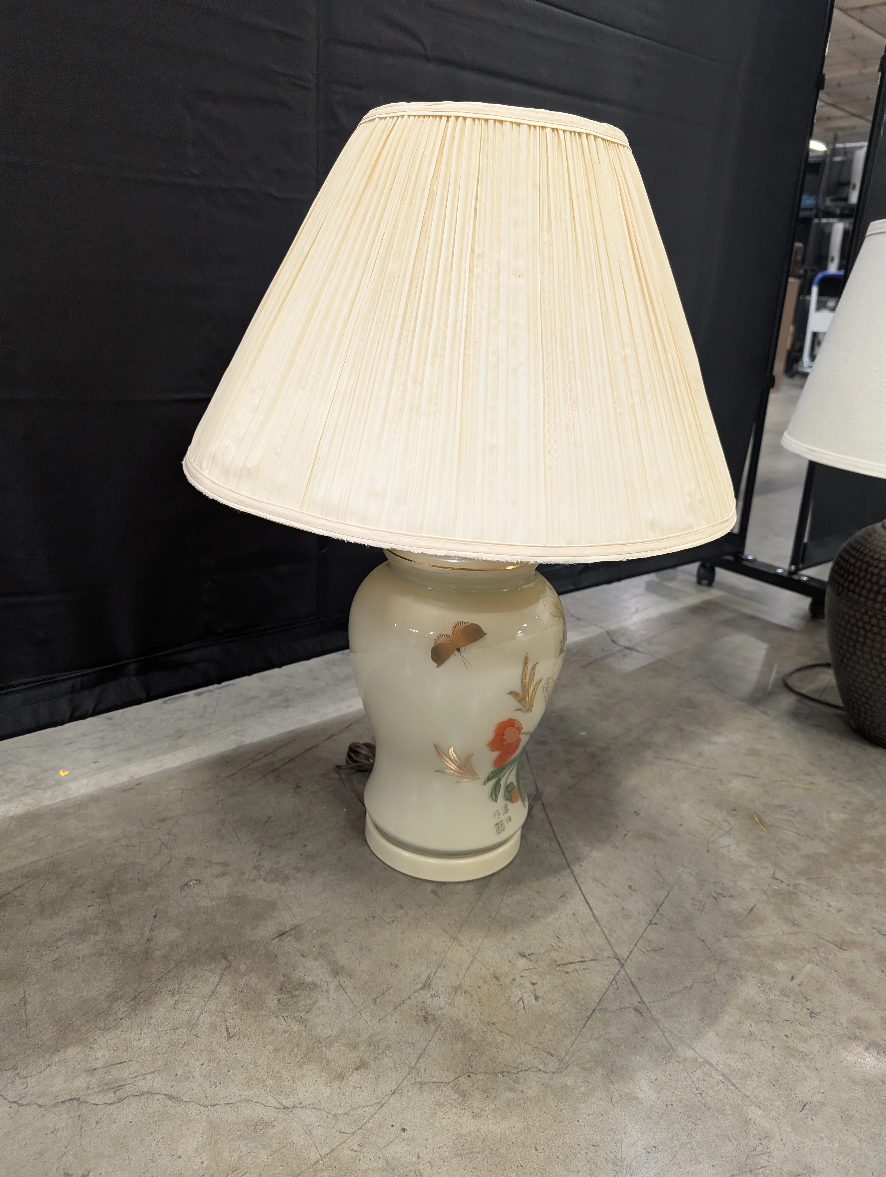 Decorative Cream Ceramic Urn Lamp Base with Gold Accents - Image 2