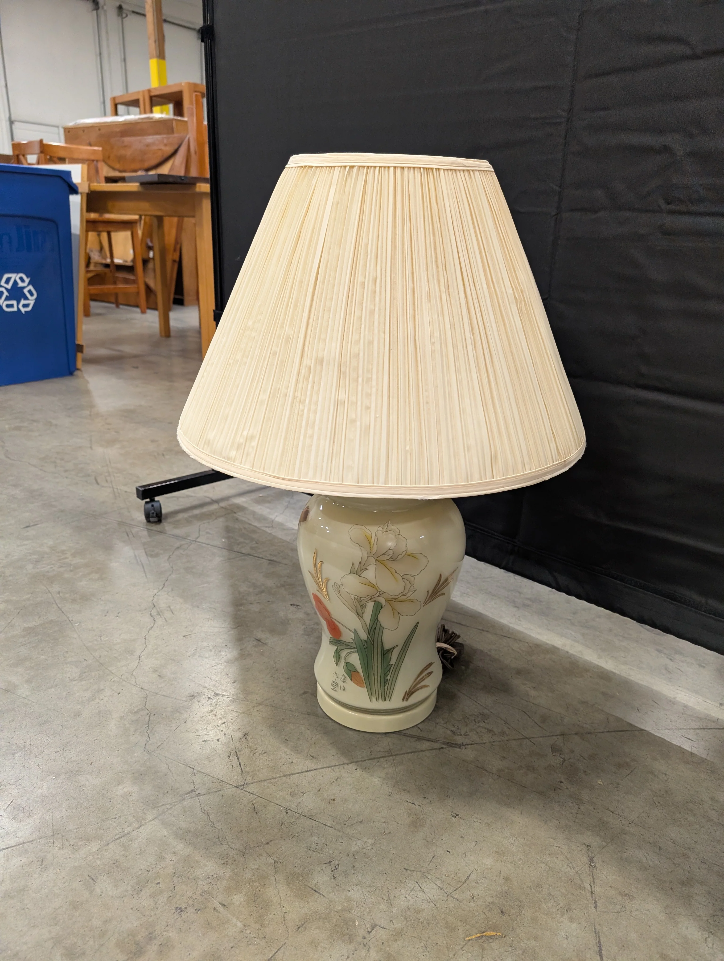 Decorative Cream Ceramic Urn Lamp Base with Gold Accents - Image 3