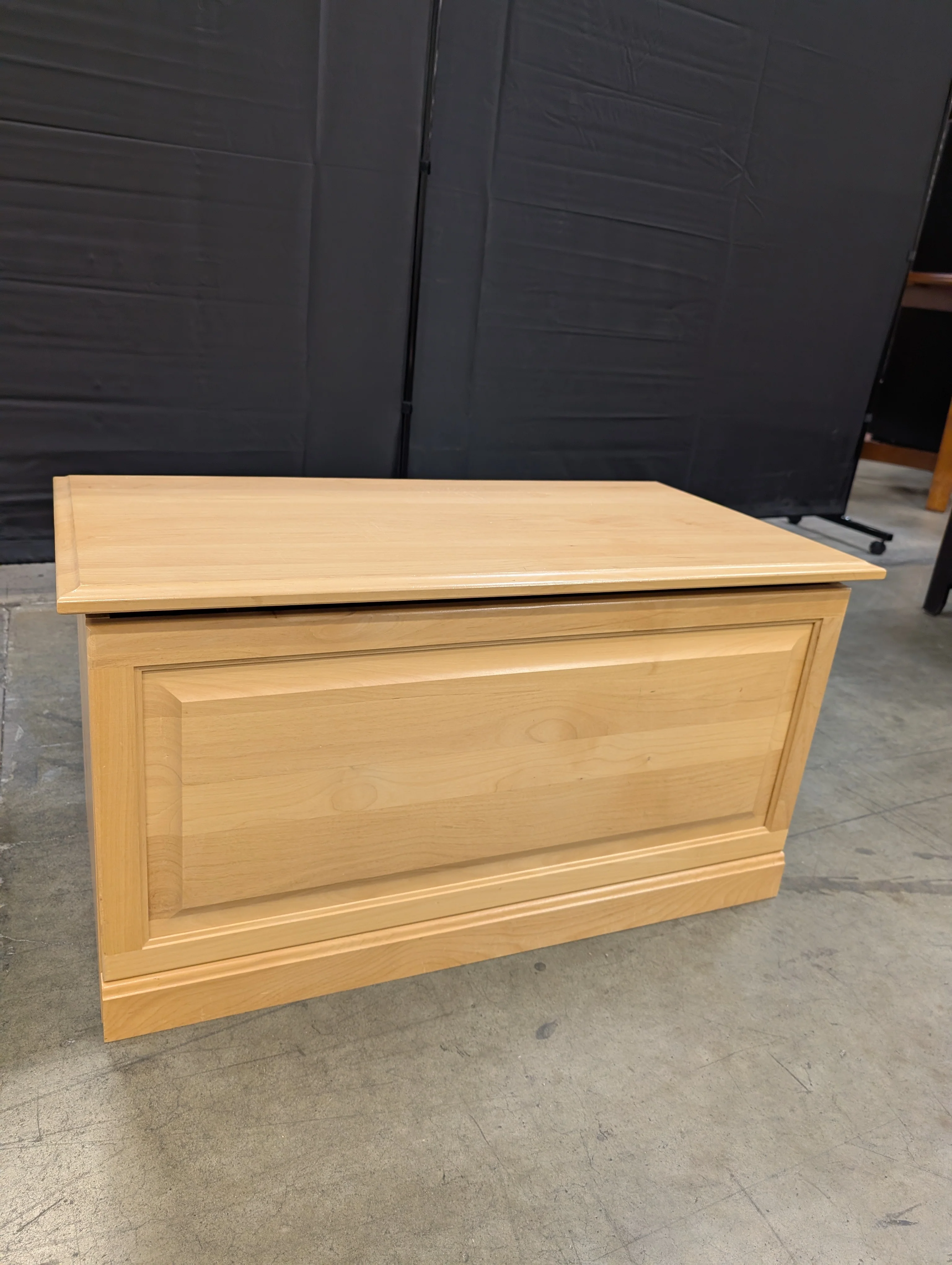 Versatile Light Wood Storage Trunk - Image 10