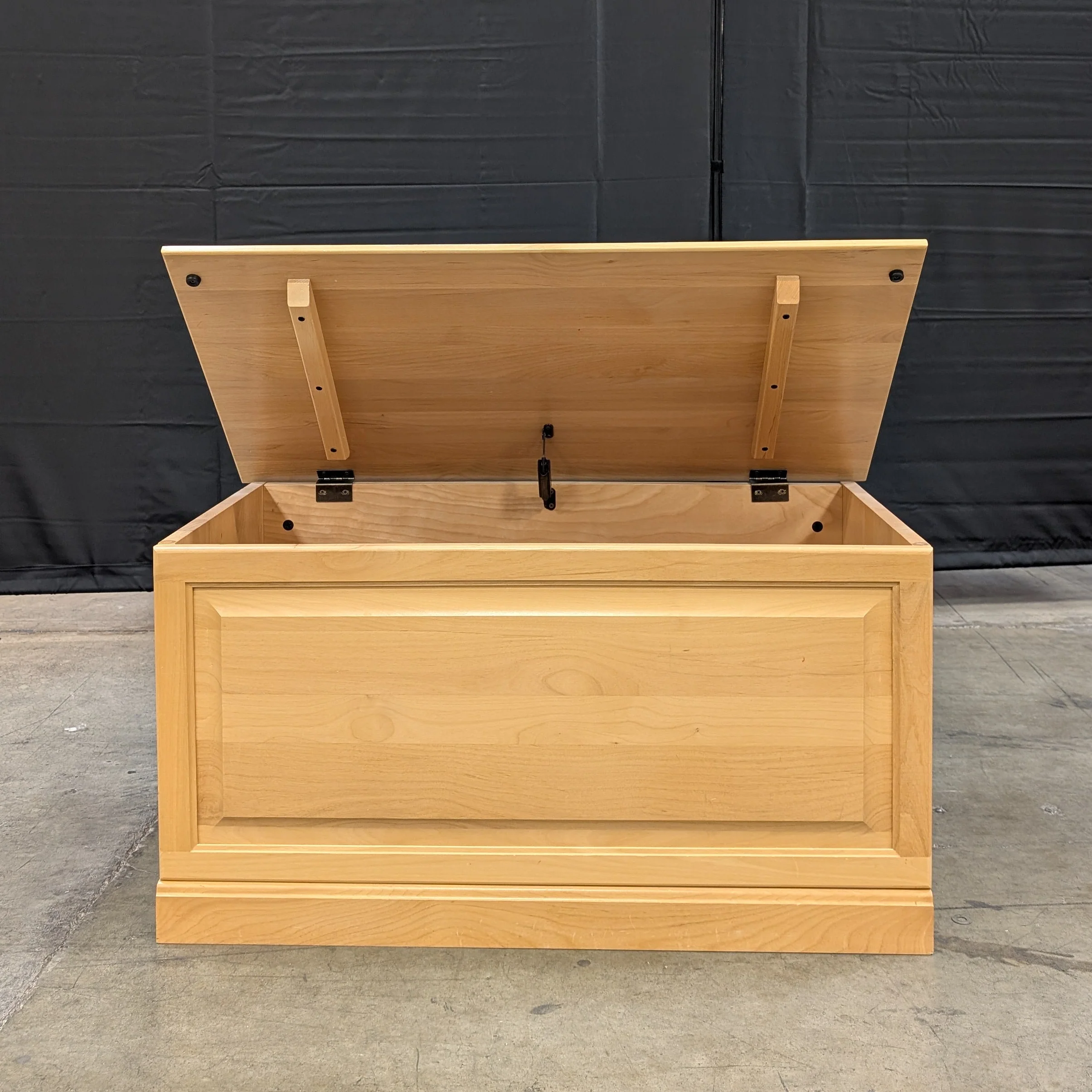 Versatile Light Wood Storage Trunk - Image 2