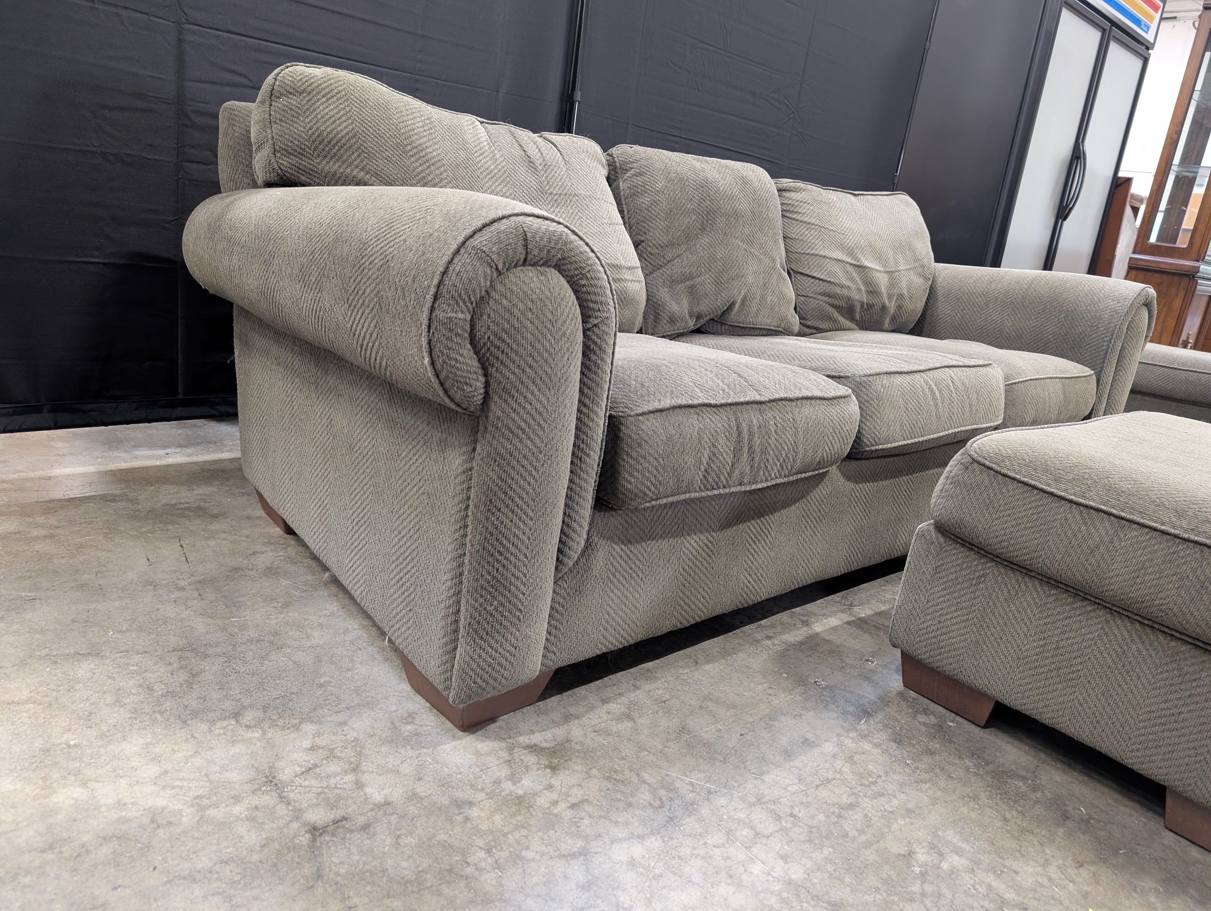 Three-Seater Bauhaus Sofa with Two Matching Ottomans - Image 3