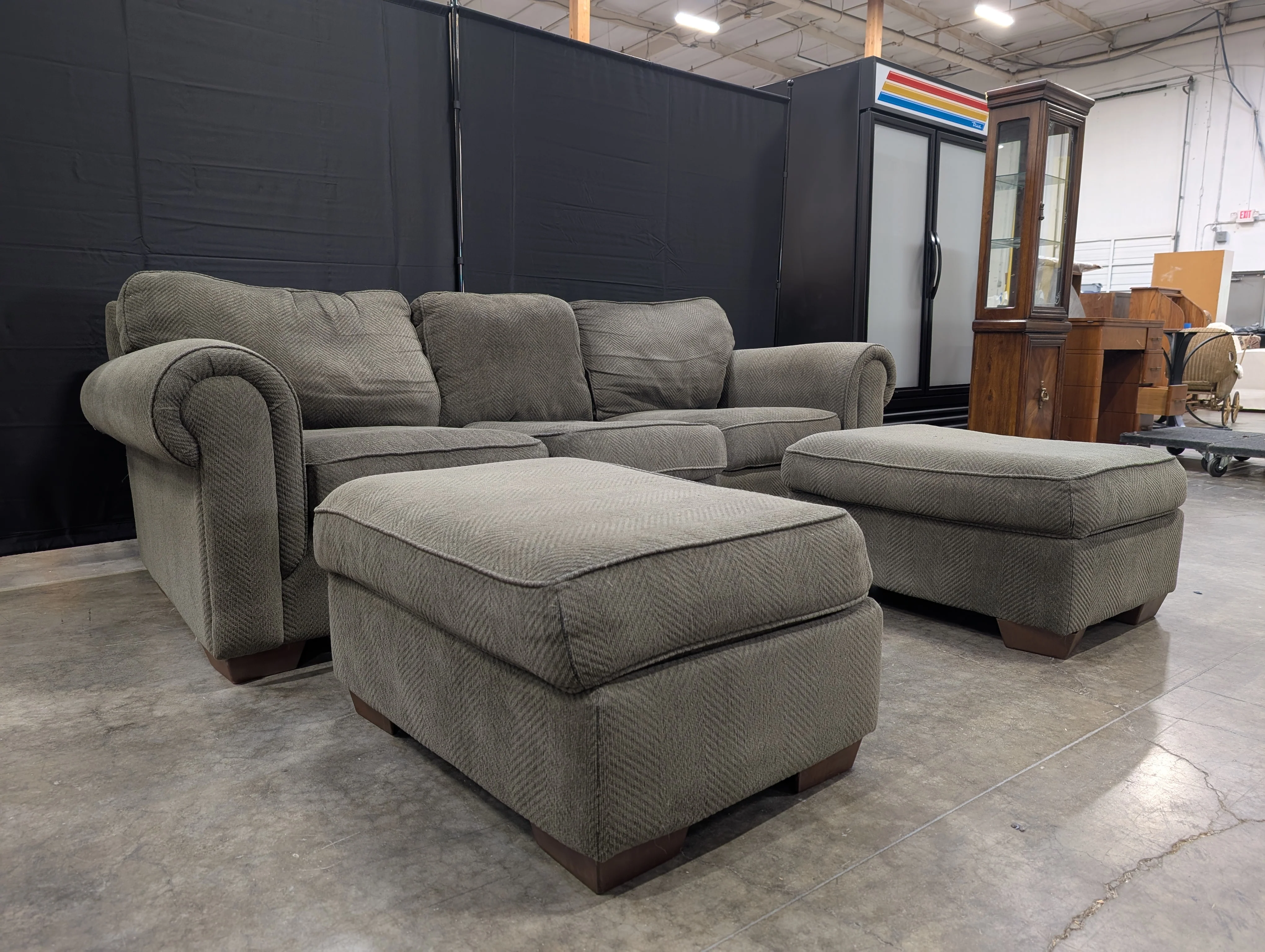 Three-Seater Bauhaus Sofa with Two Matching Ottomans - Image 9