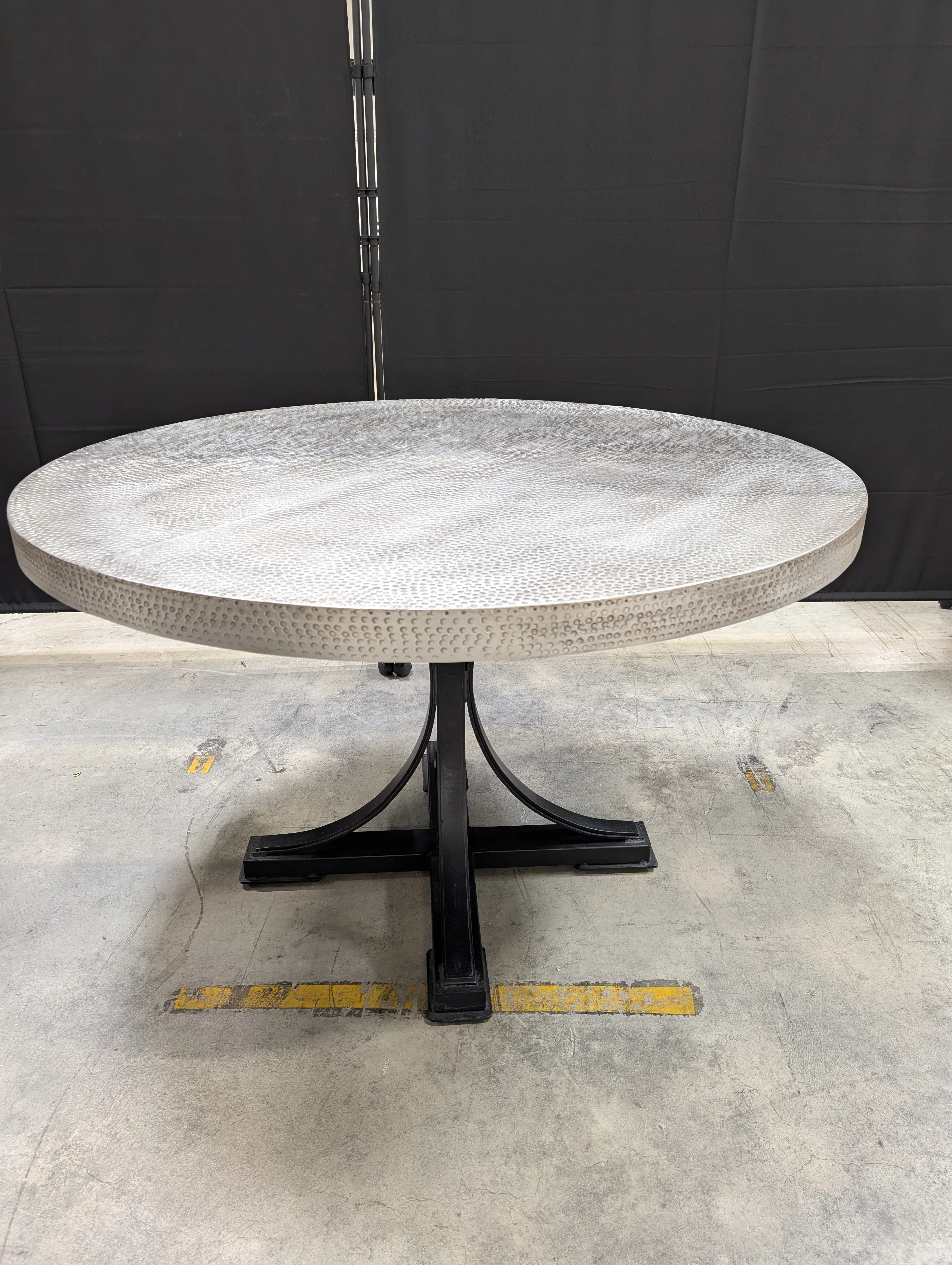 Distinctive Grey Textured Round Tabletop with Black Metal Base - Image 2