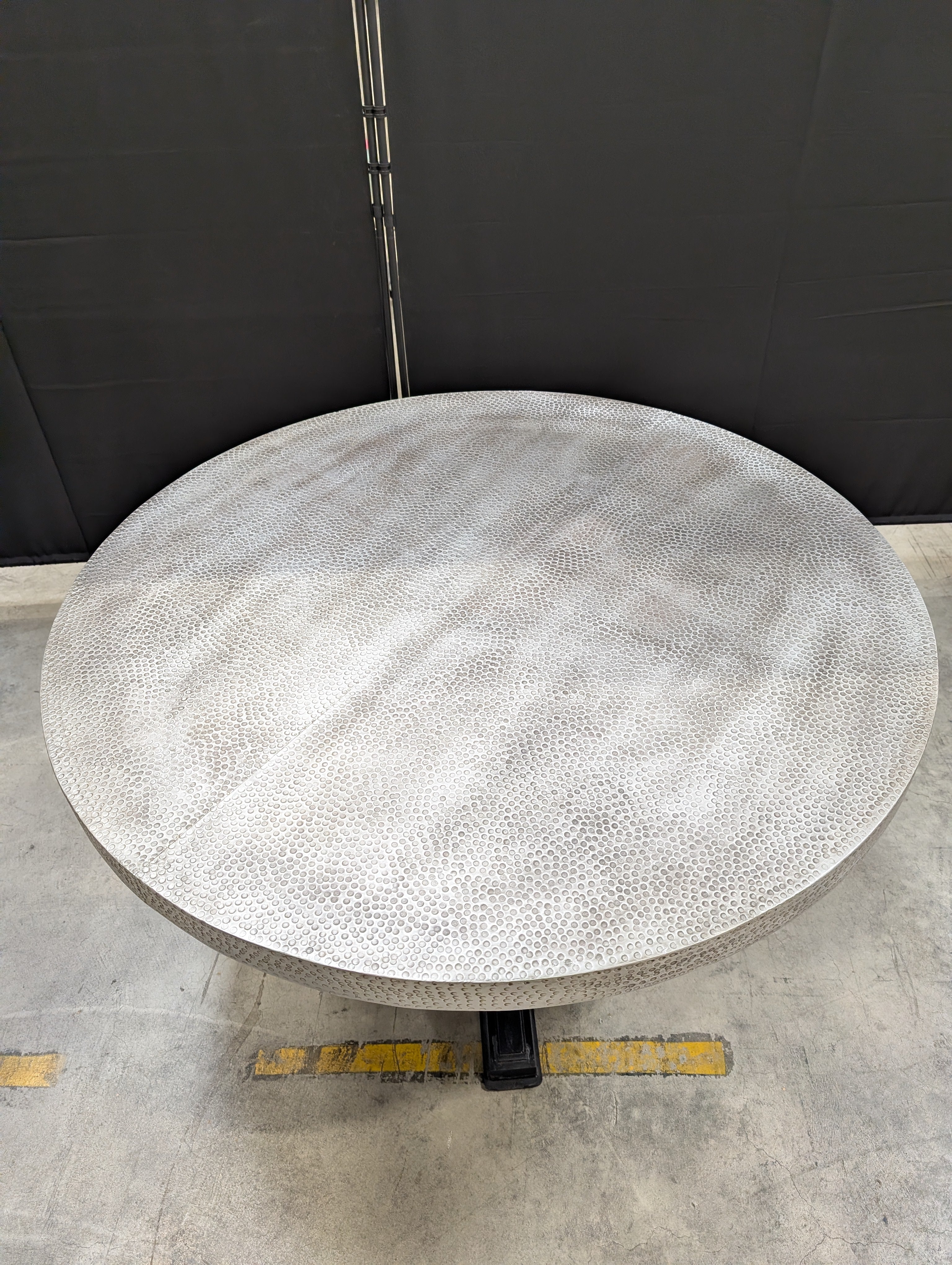 Distinctive Grey Textured Round Tabletop with Black Metal Base - Image 4