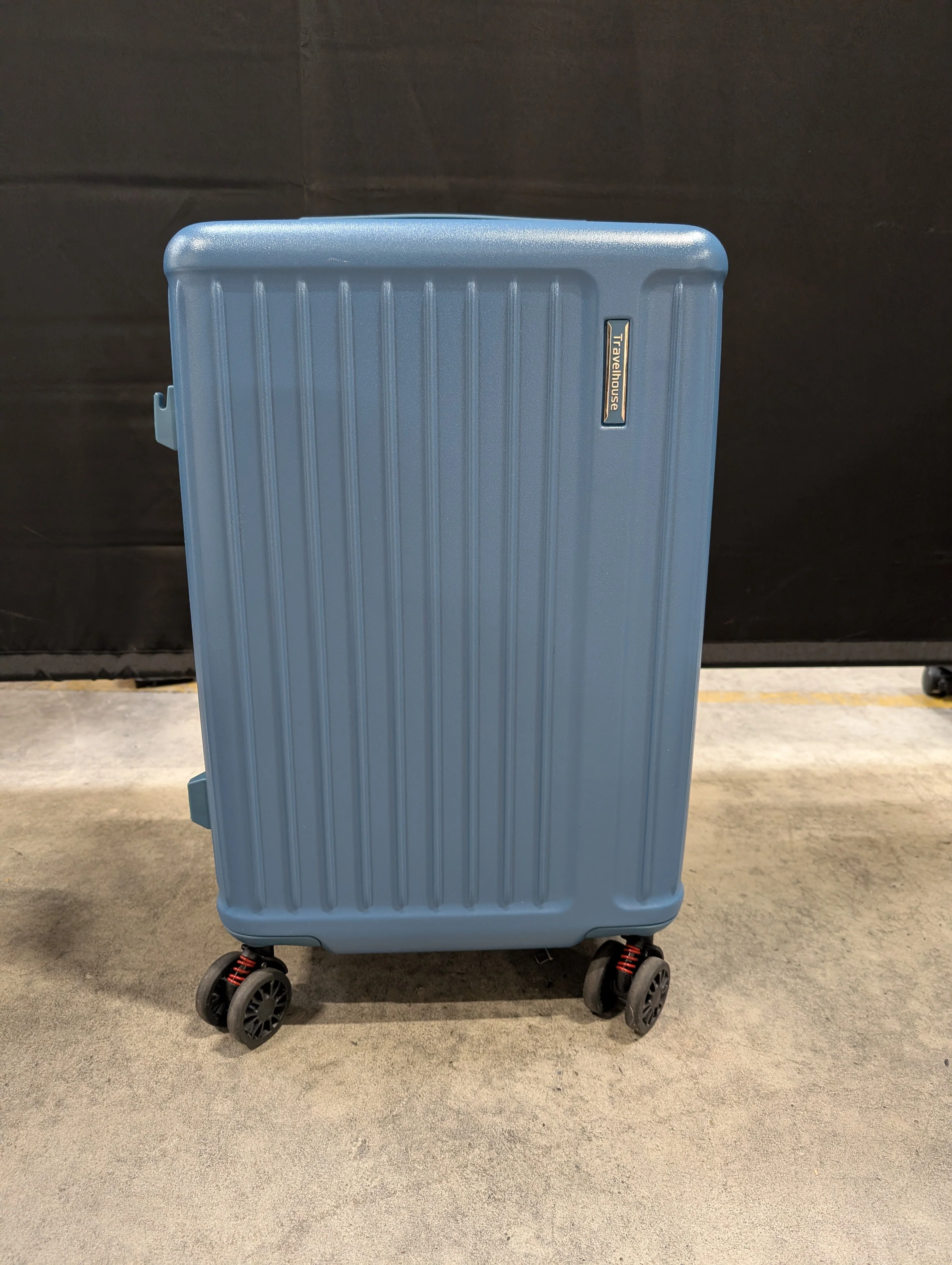 Travelhouse Hardshell Teal Carry-On Spinner Luggage - Image 2