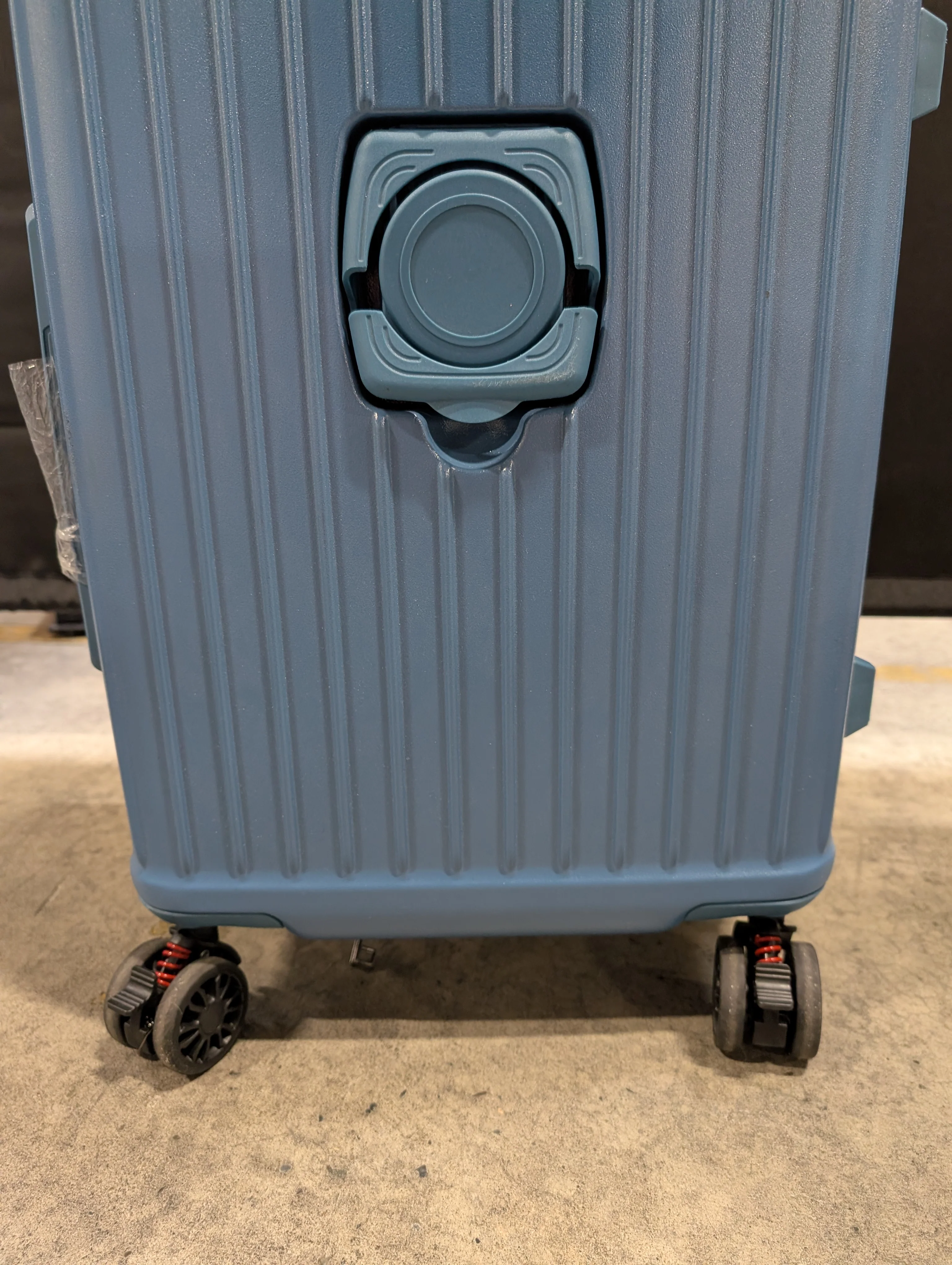 Travelhouse Hardshell Teal Carry-On Spinner Luggage - Image 6