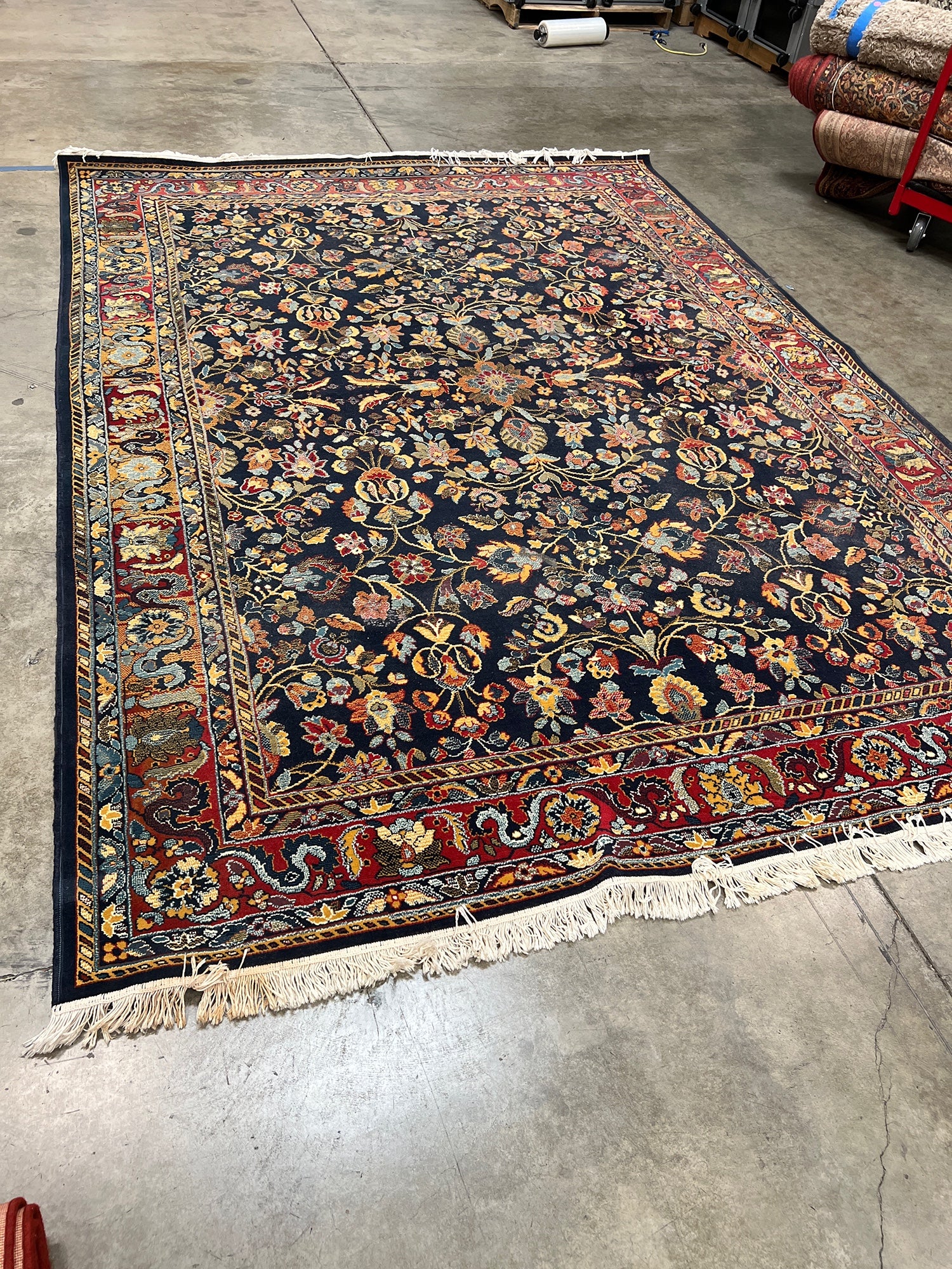Large Traditional Navy & Crimson Oriental Rug with Fringe - 8' x 11' - Image 4