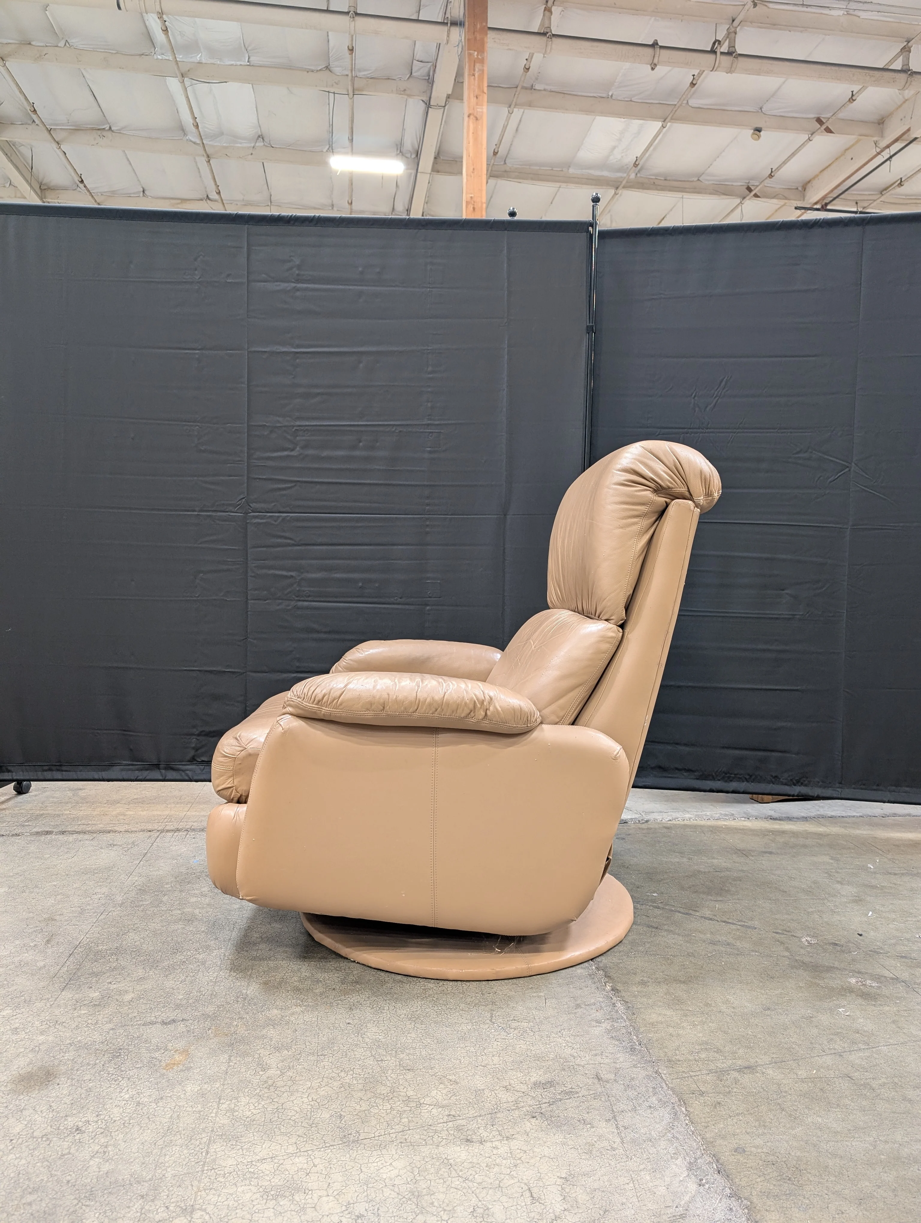 Used Plush Tan Upholstered Recliner Chair - Image 11