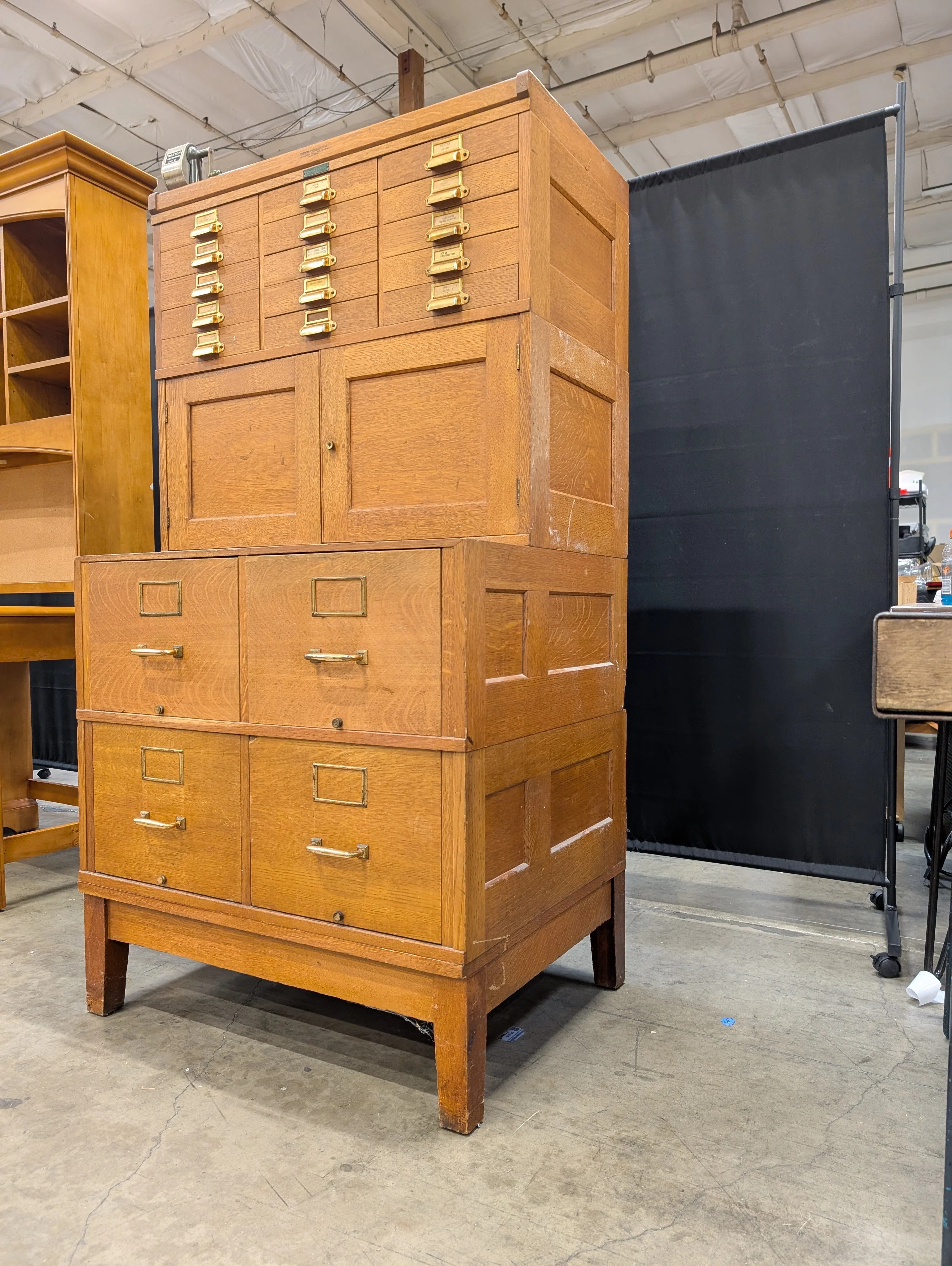 Vintage Yawman & Erbe Manufacturing Co. Oak Multi-Drawer Filing Cabinet with Brass Hardware - Image 5