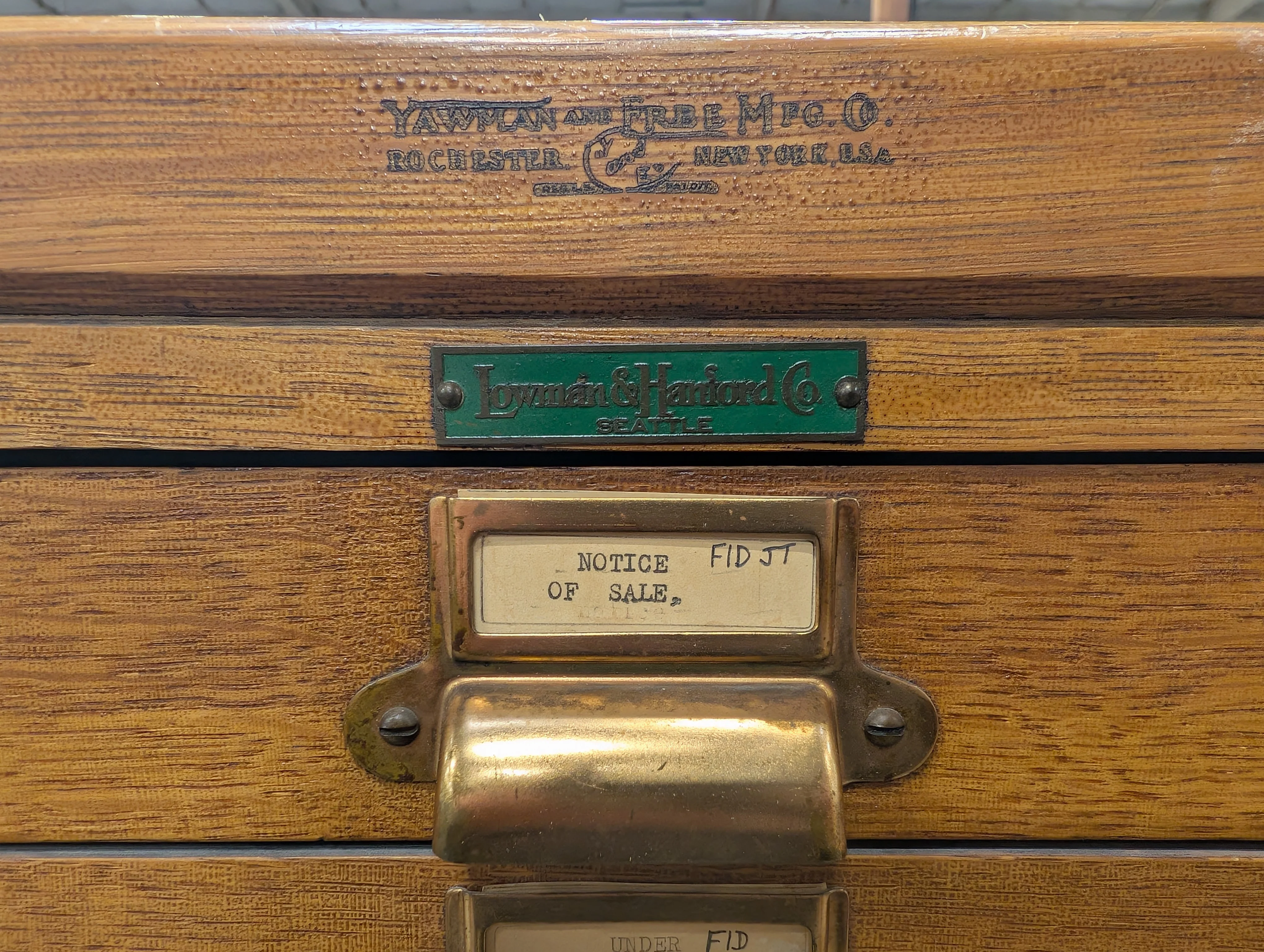 Vintage Yawman & Erbe Manufacturing Co. Oak Multi-Drawer Filing Cabinet with Brass Hardware - Image 8