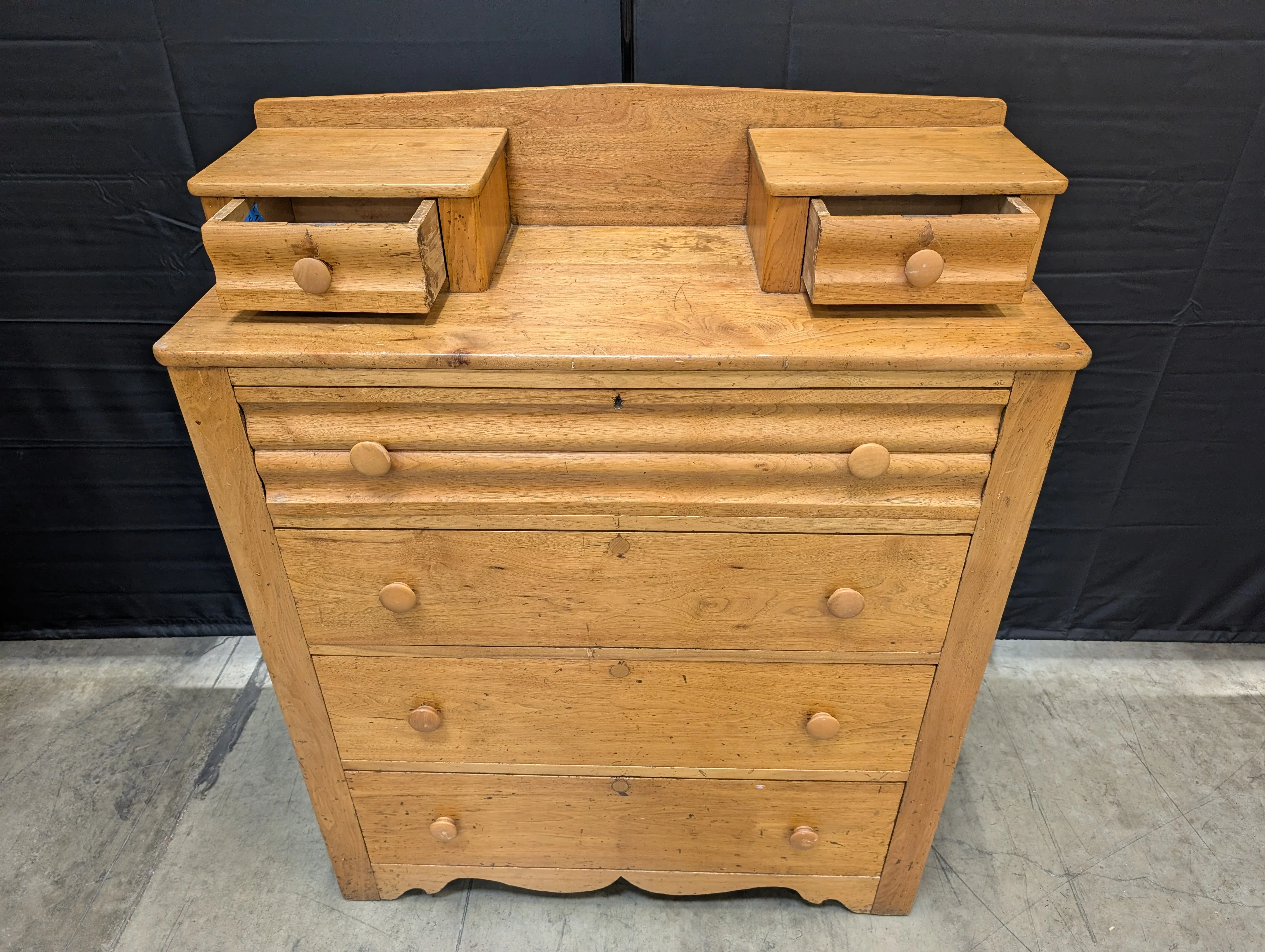 Solid Wood Dresser with Hutch Top and Fluted Detail - Image 5