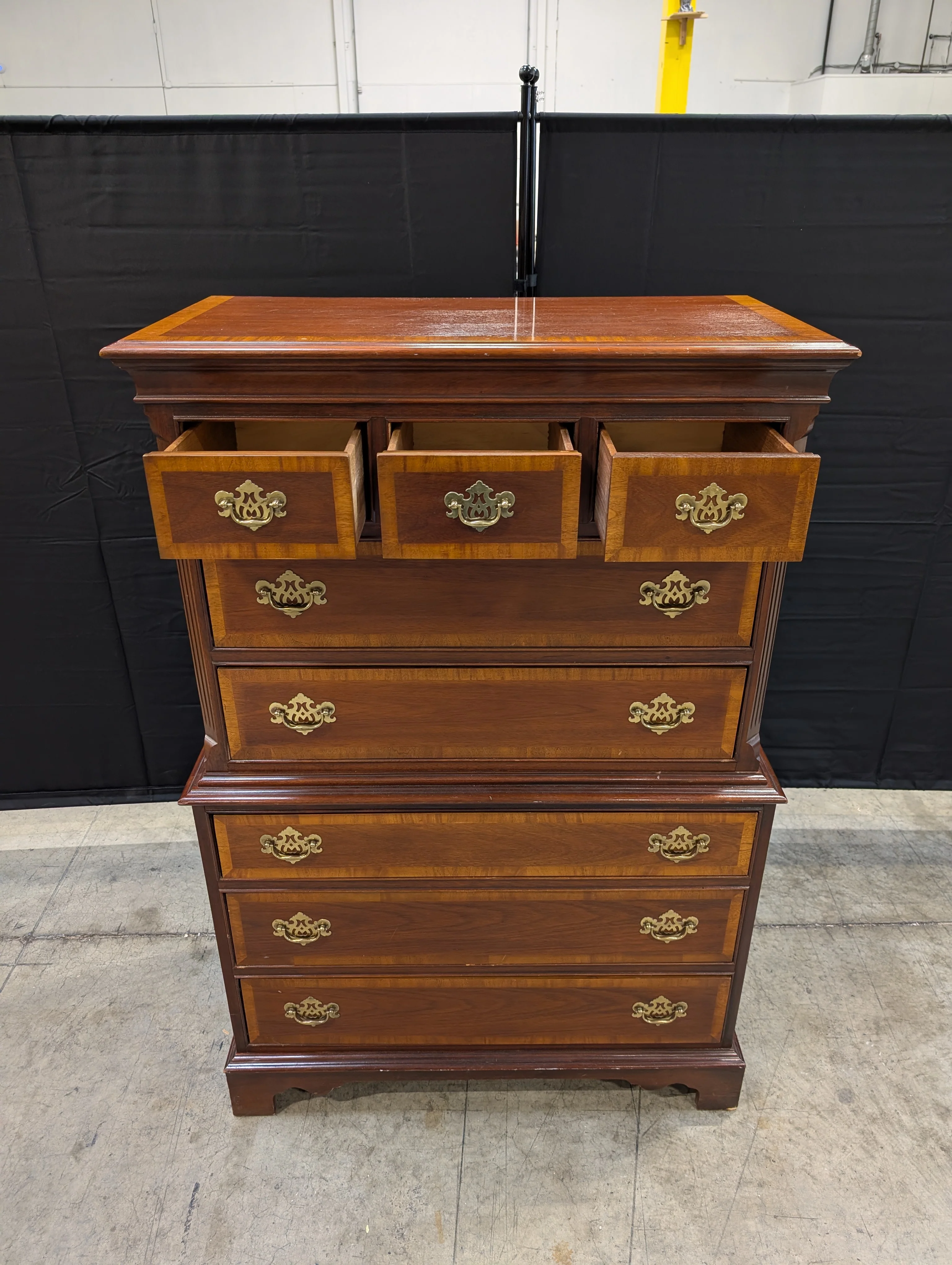 Dixie 1981 Traditional Wood Chest on Chest Dresser with Brass Hardware - Image 10