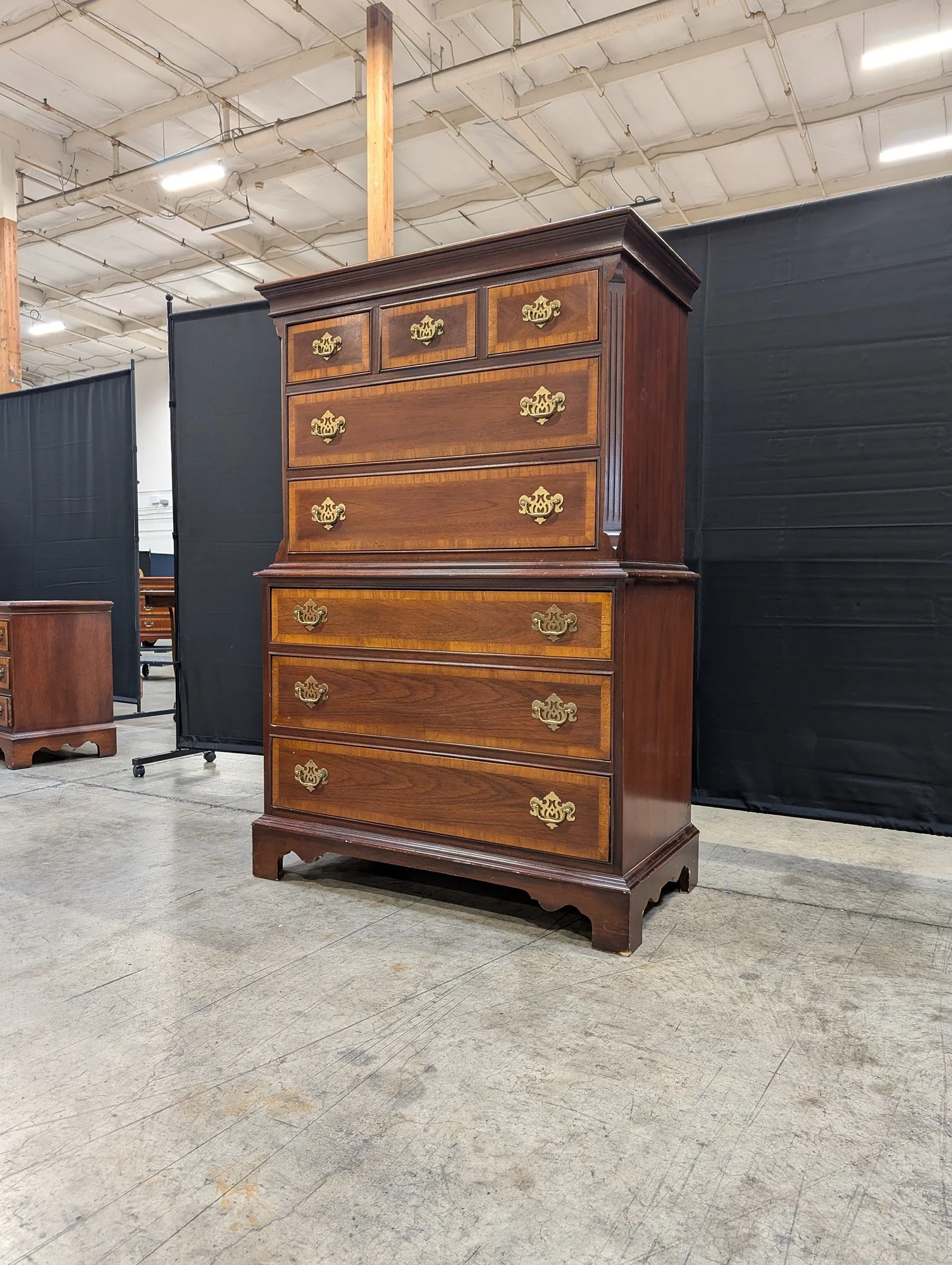 Dixie 1981 Traditional Wood Chest on Chest Dresser with Brass Hardware - Image 2