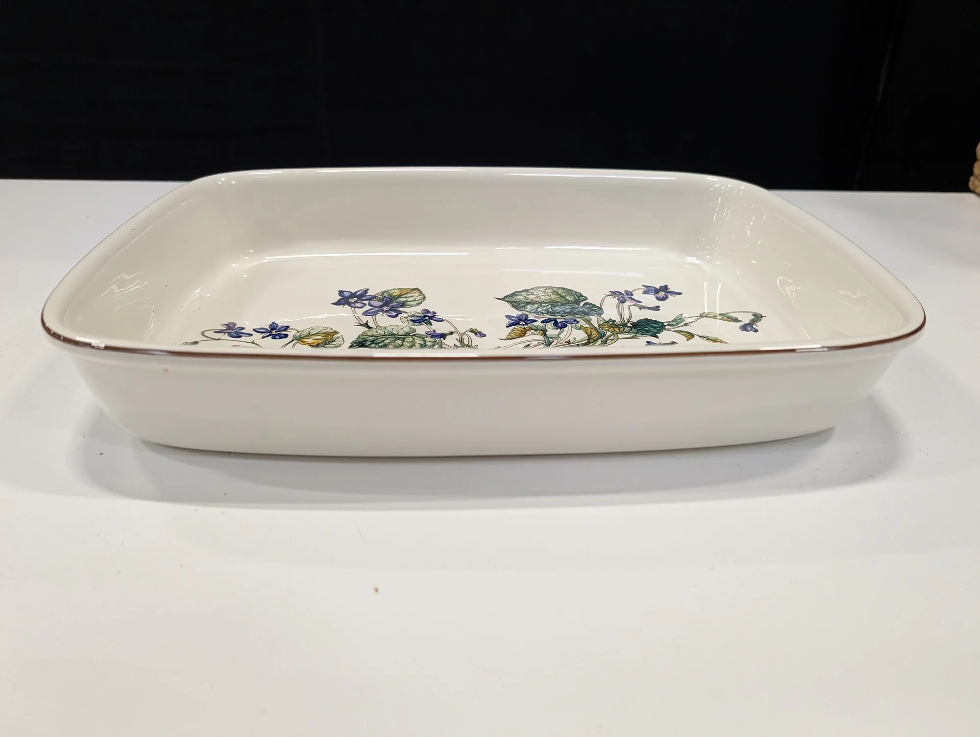 Villeroy & Boch Botanica Viola odorata Porcelain Baking Dish - Image 4