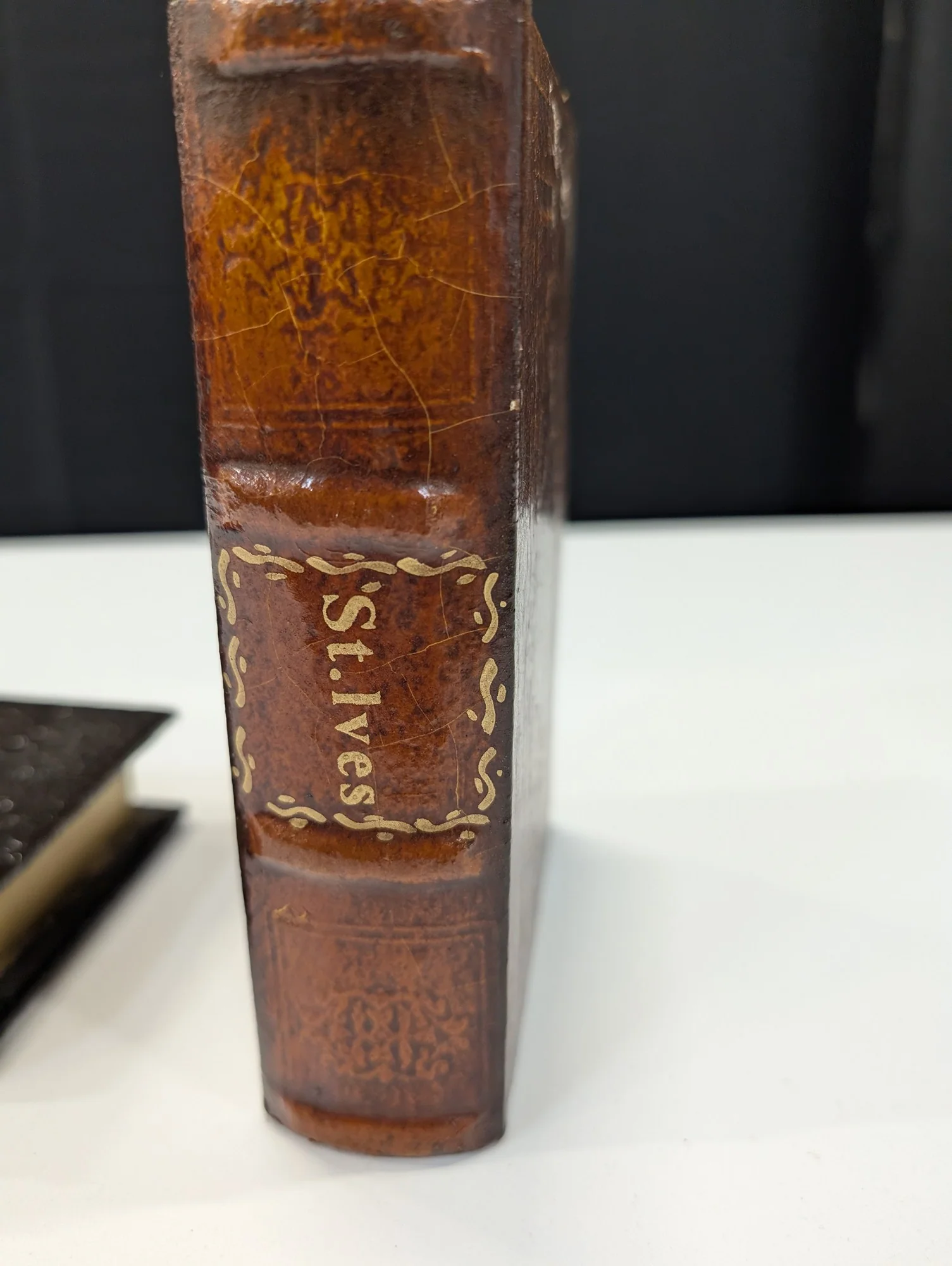Decorative Vintage-Style Book Set with 'St. Ives' Spine - Image 4